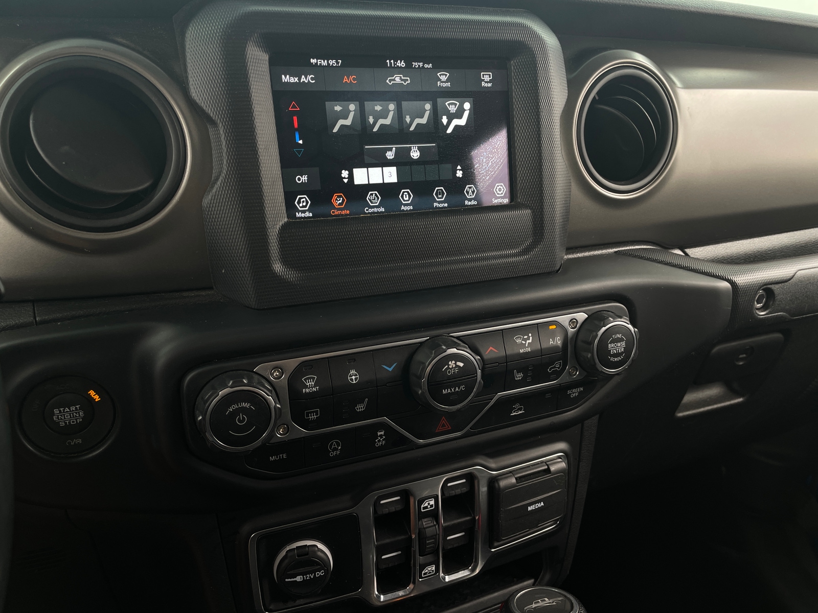 Thumbnail: 2022 Jeep Gladiator - 4