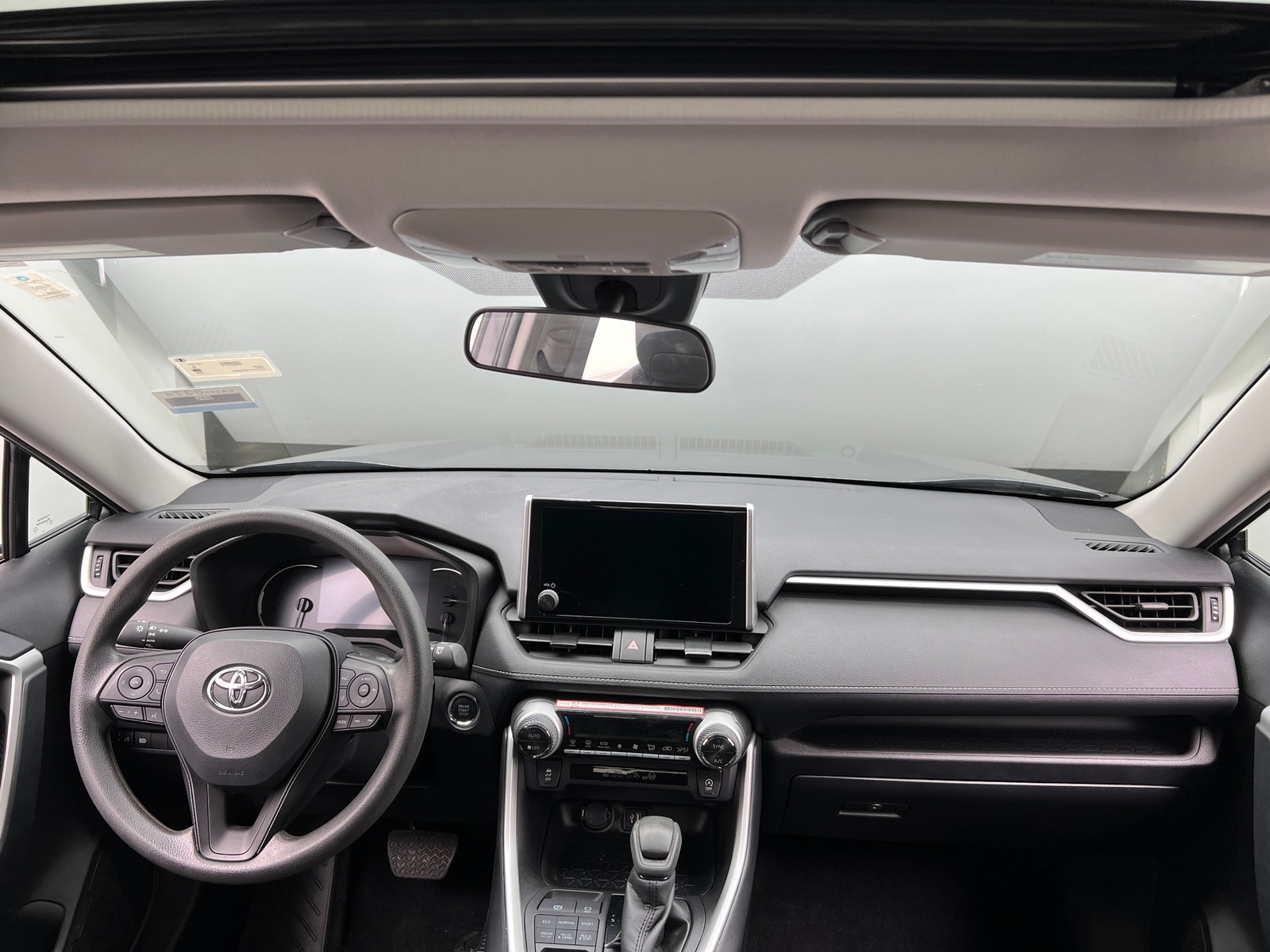 Thumbnail: 2025 Toyota RAV4 - 3