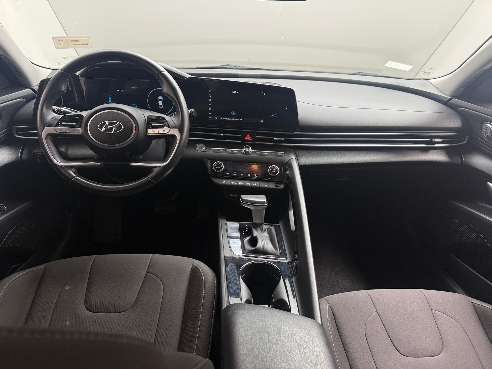 Thumbnail: 2023 Hyundai Elantra - 3