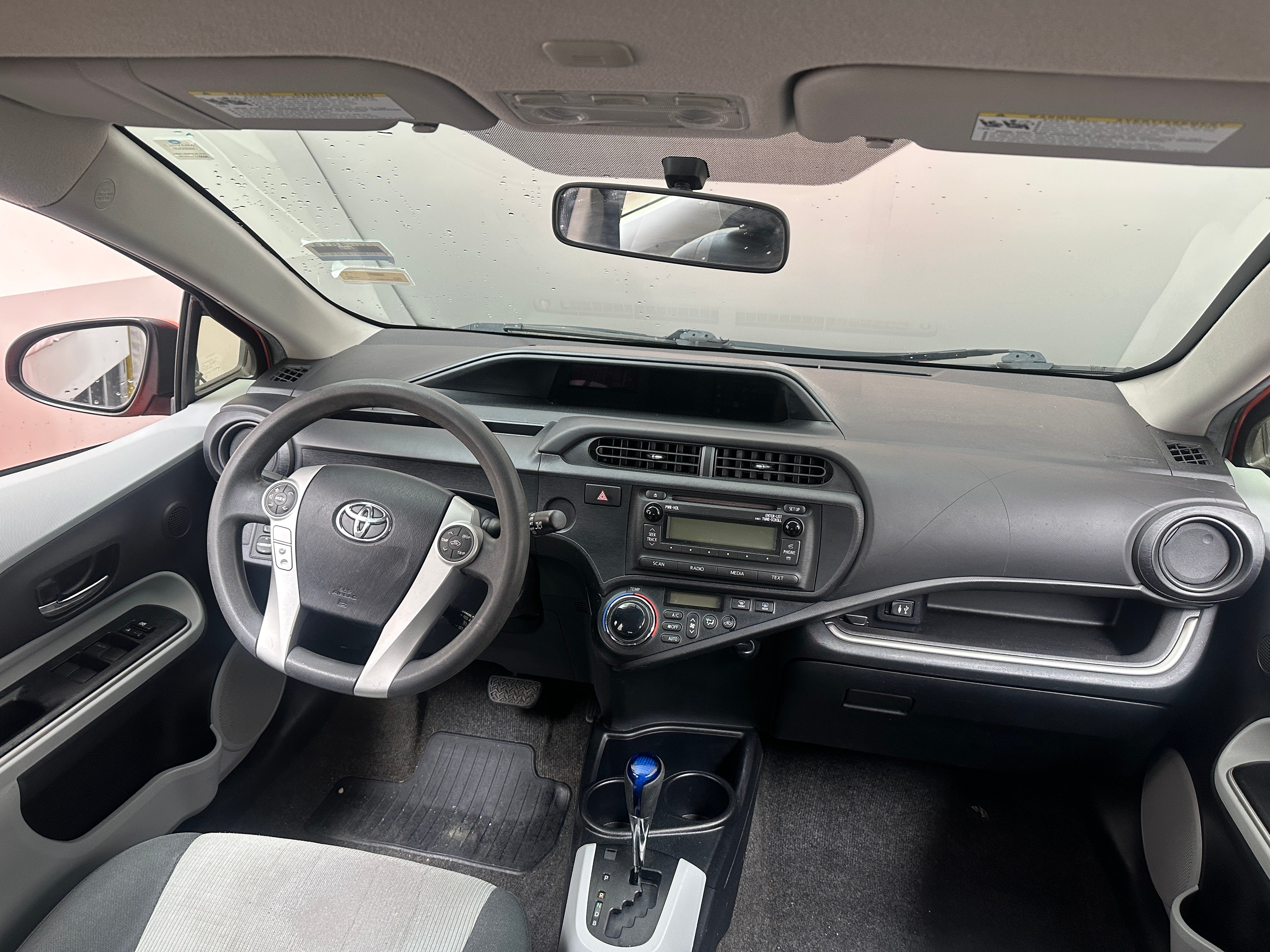 2014 Toyota Prius c Two - Photo 5