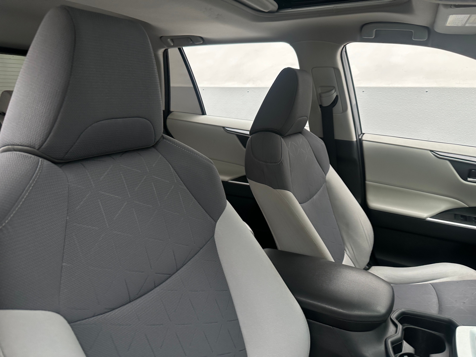 Thumbnail: 2019 Toyota RAV4 - 2