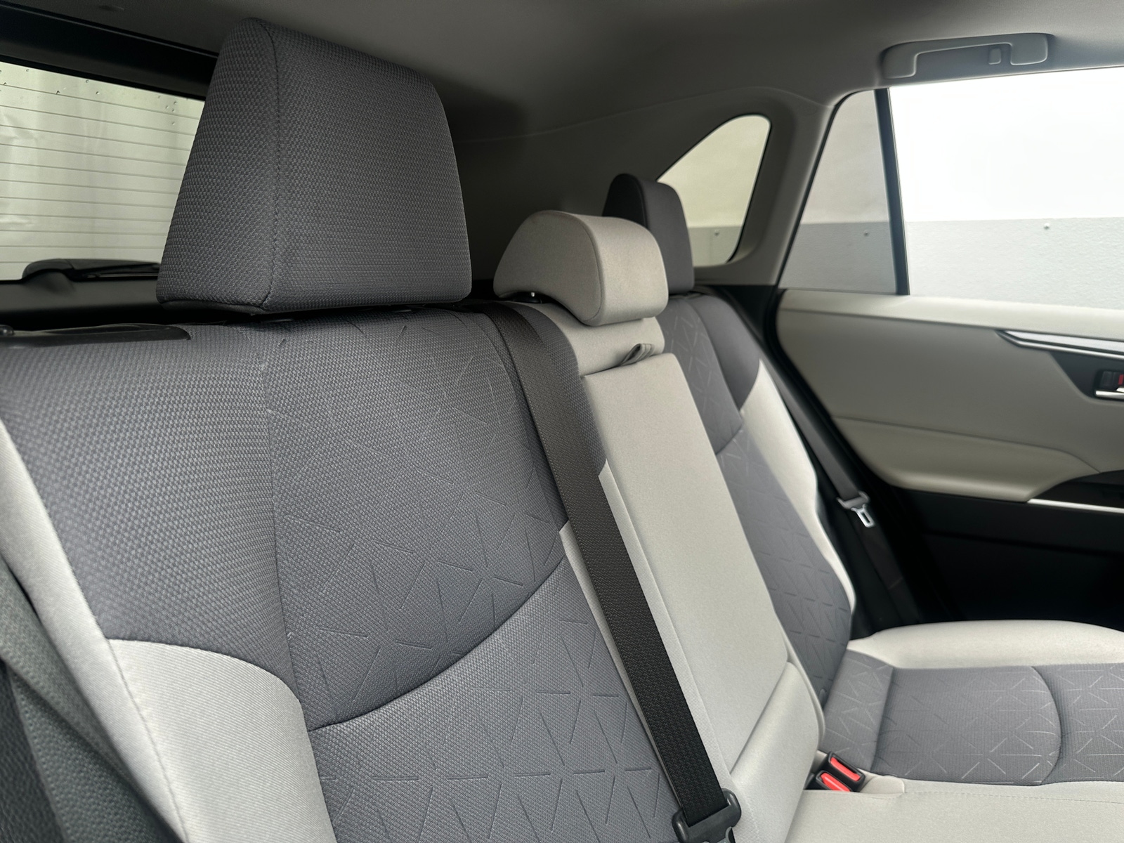 Thumbnail: 2019 Toyota RAV4 - 6
