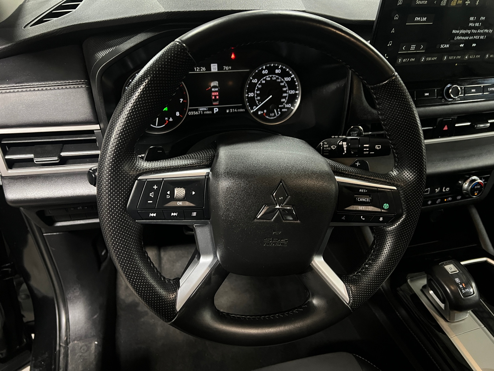 Thumbnail: 2025 Mitsubishi Outlander - 4