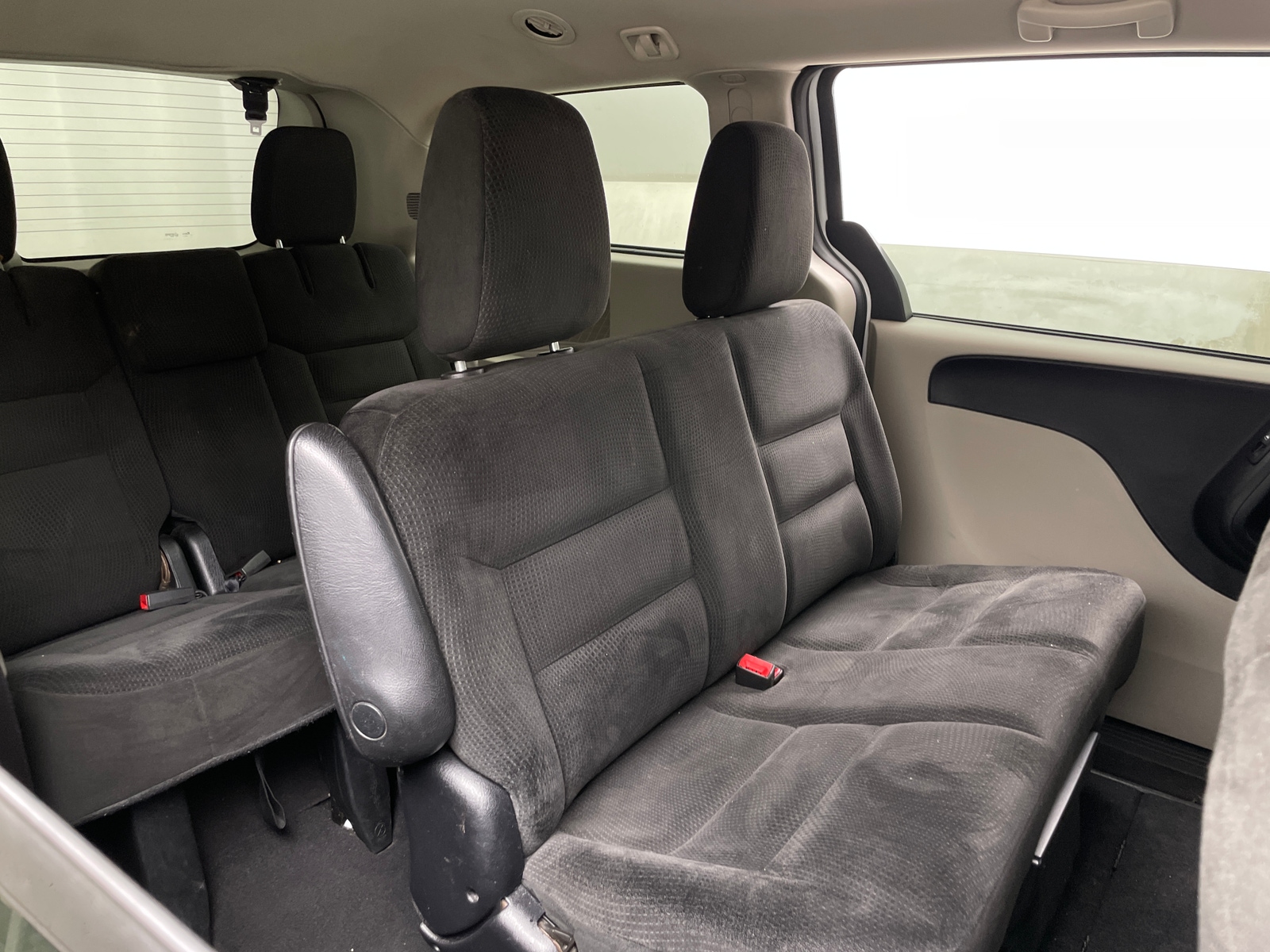 Thumbnail: 2017 Dodge Grand Caravan - 6