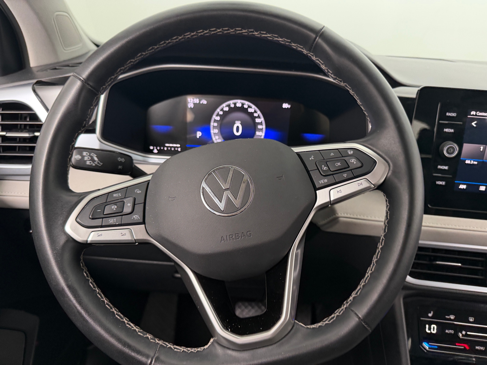 Thumbnail: 2025 Volkswagen Taos - 5