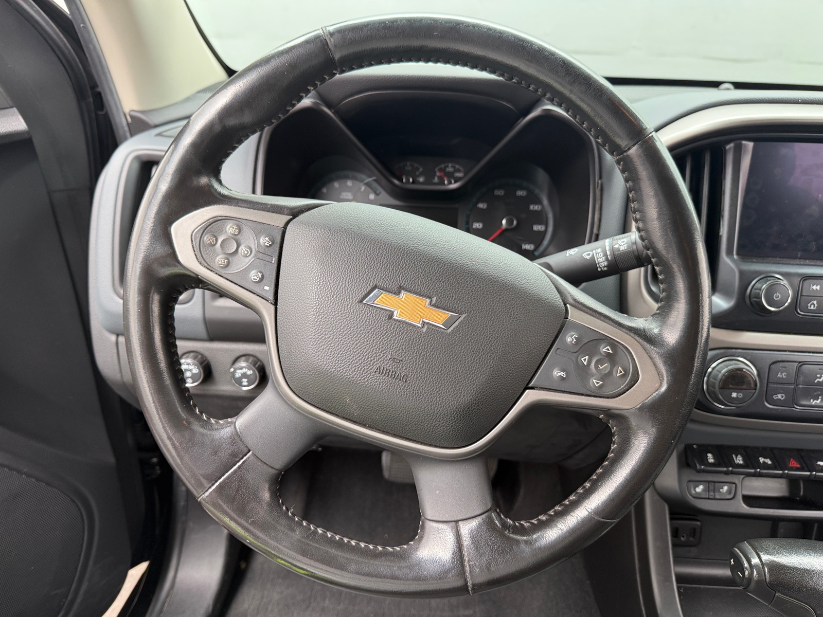 Thumbnail: 2021 Chevrolet Colorado - 4