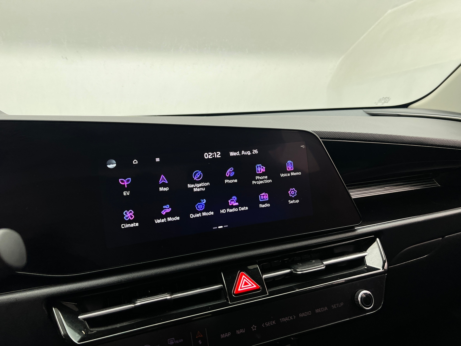 Thumbnail: 2024 Kia Niro - 3