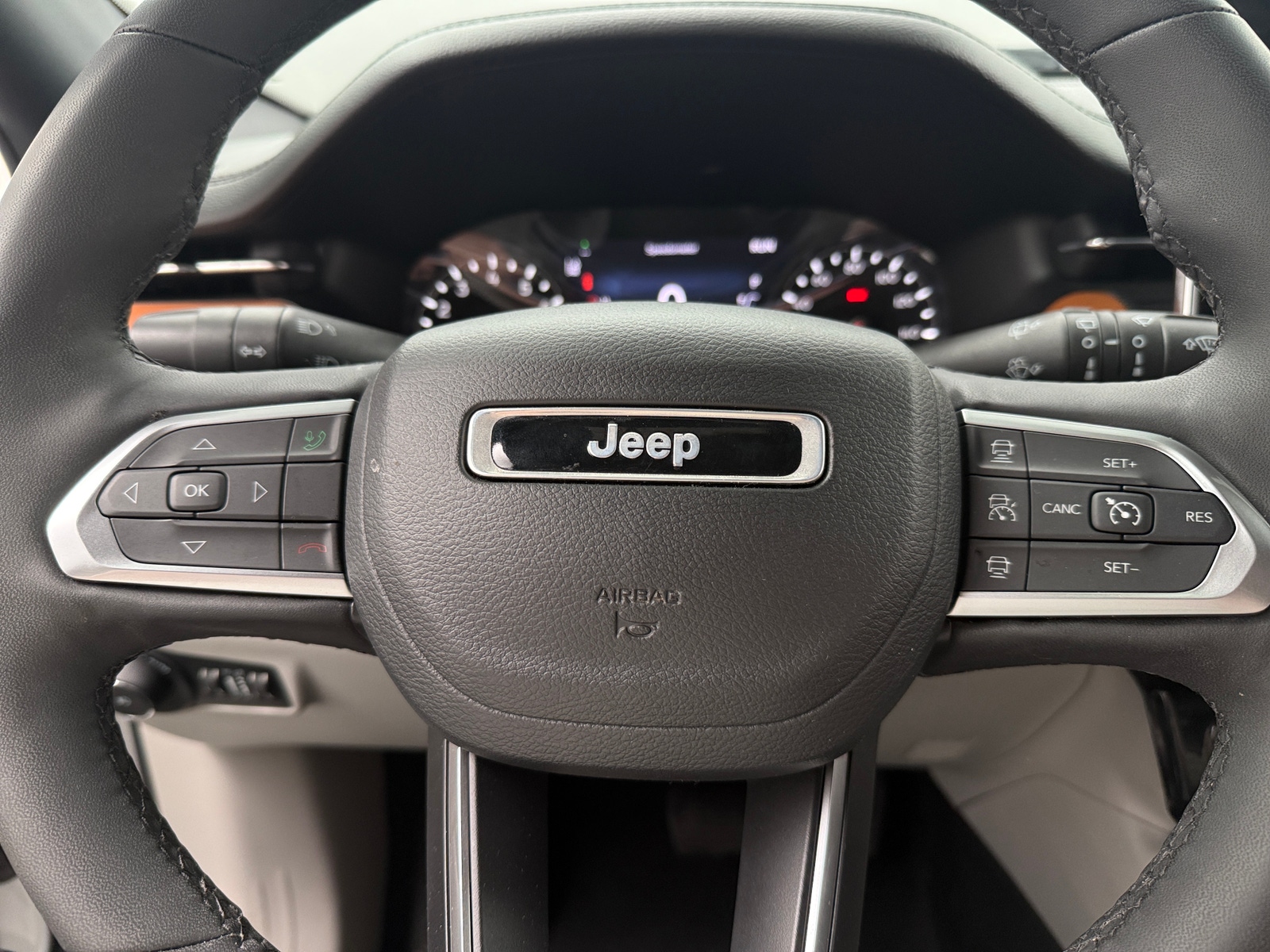 Thumbnail: 2023 Jeep Compass - 4