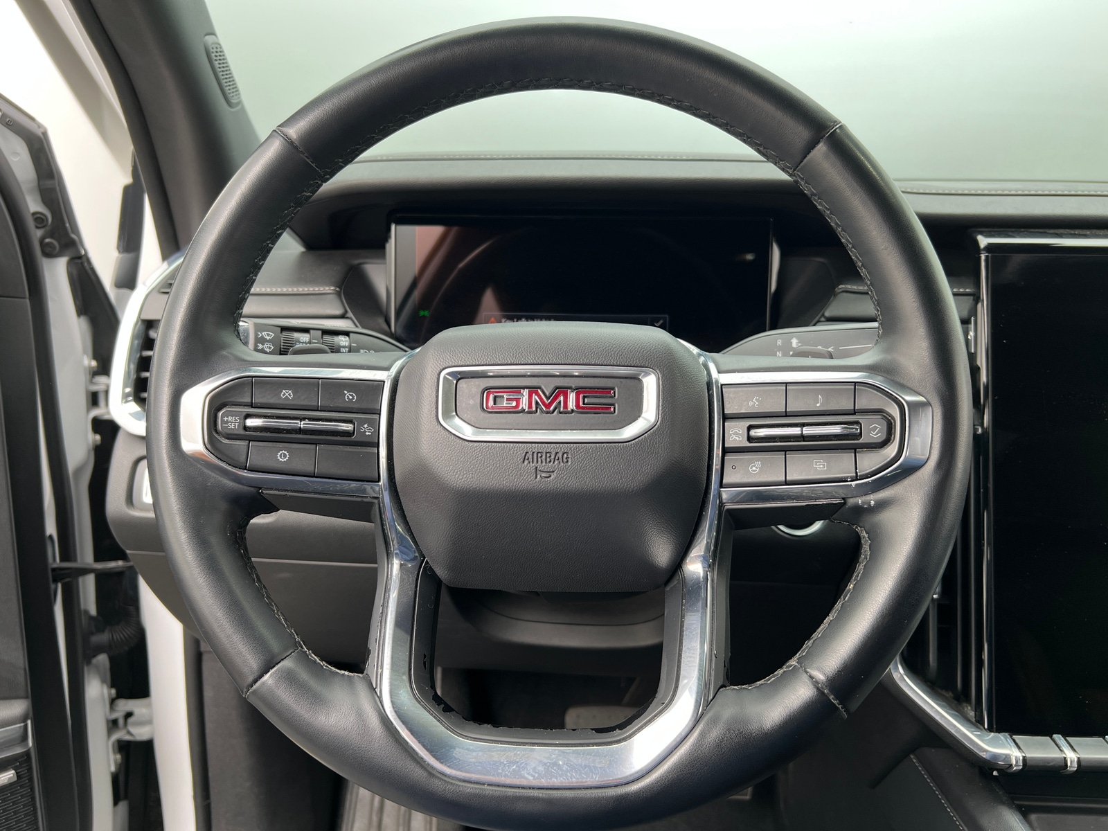 Thumbnail: 2024 GMC Acadia - 4