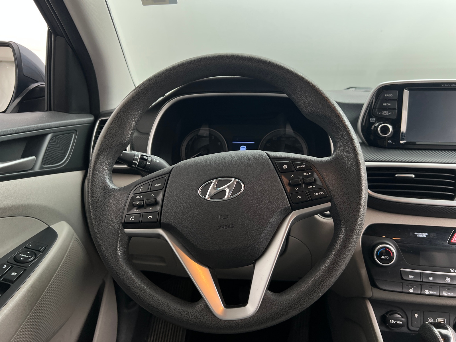 Thumbnail: 2019 Hyundai Tucson - 5