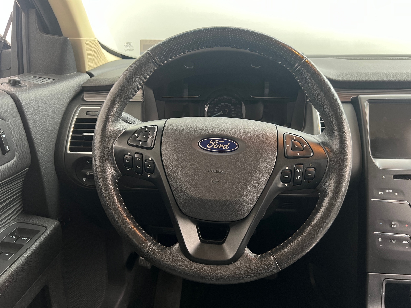 Thumbnail: 2019 Ford Flex - 4