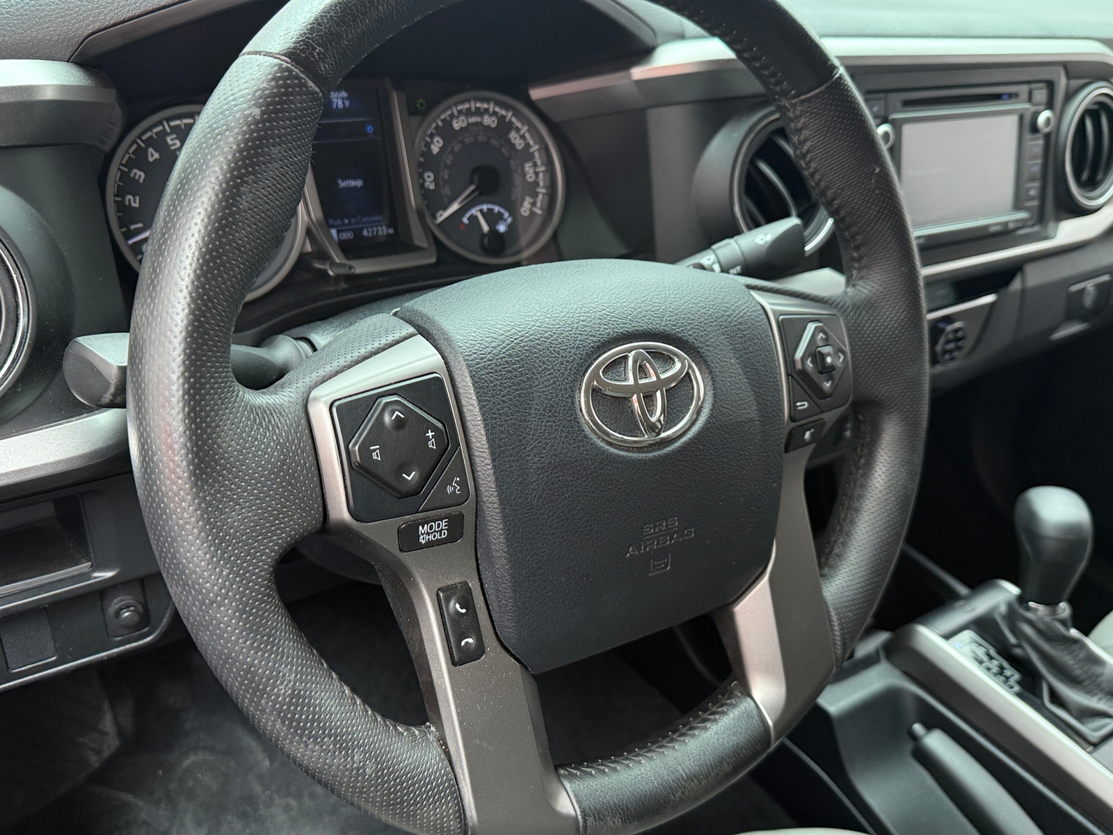 Thumbnail: 2017 Toyota Tacoma - 5