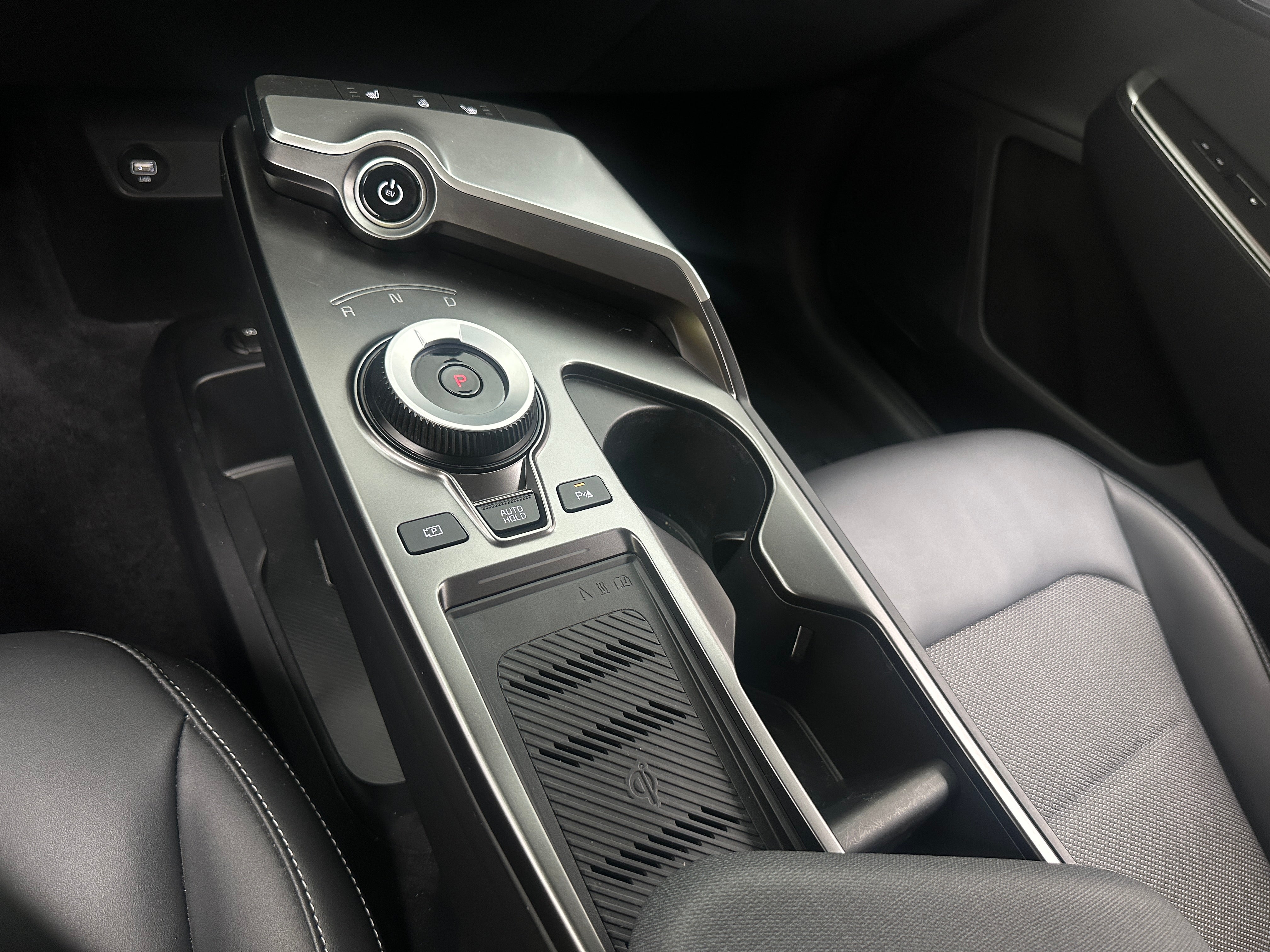 2024 Kia EV6 Light L/R