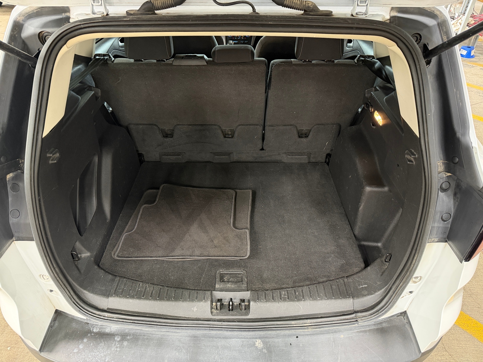 Thumbnail: 2019 Ford Escape - 7