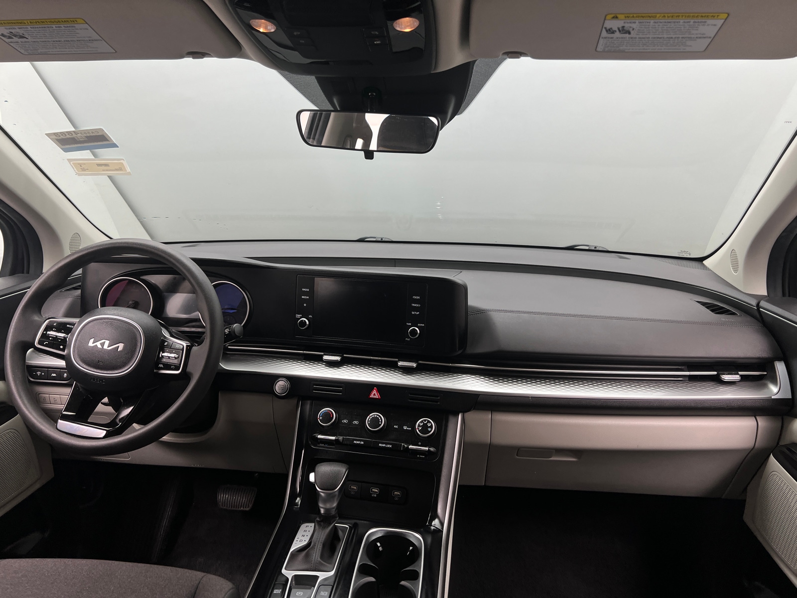 Thumbnail: 2024 Kia Carnival - 3