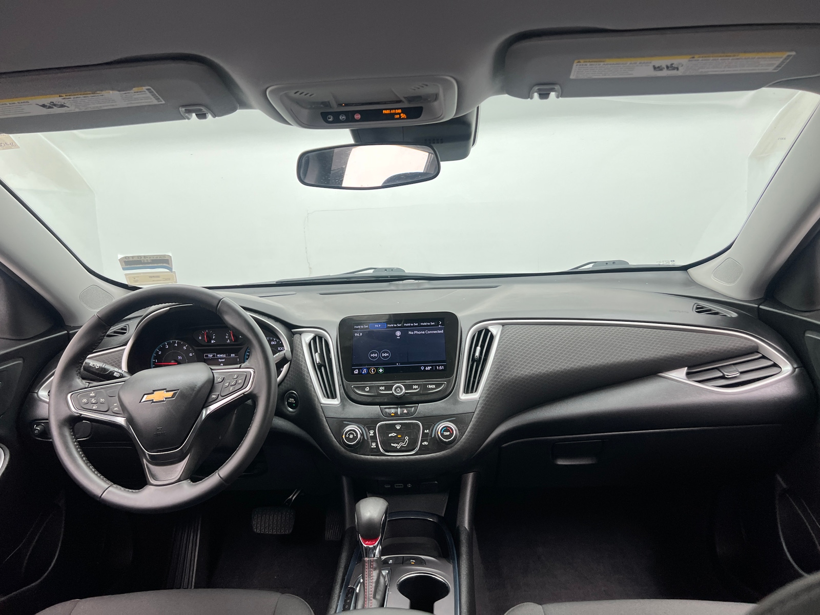 Thumbnail: 2021 Chevrolet Malibu - 3