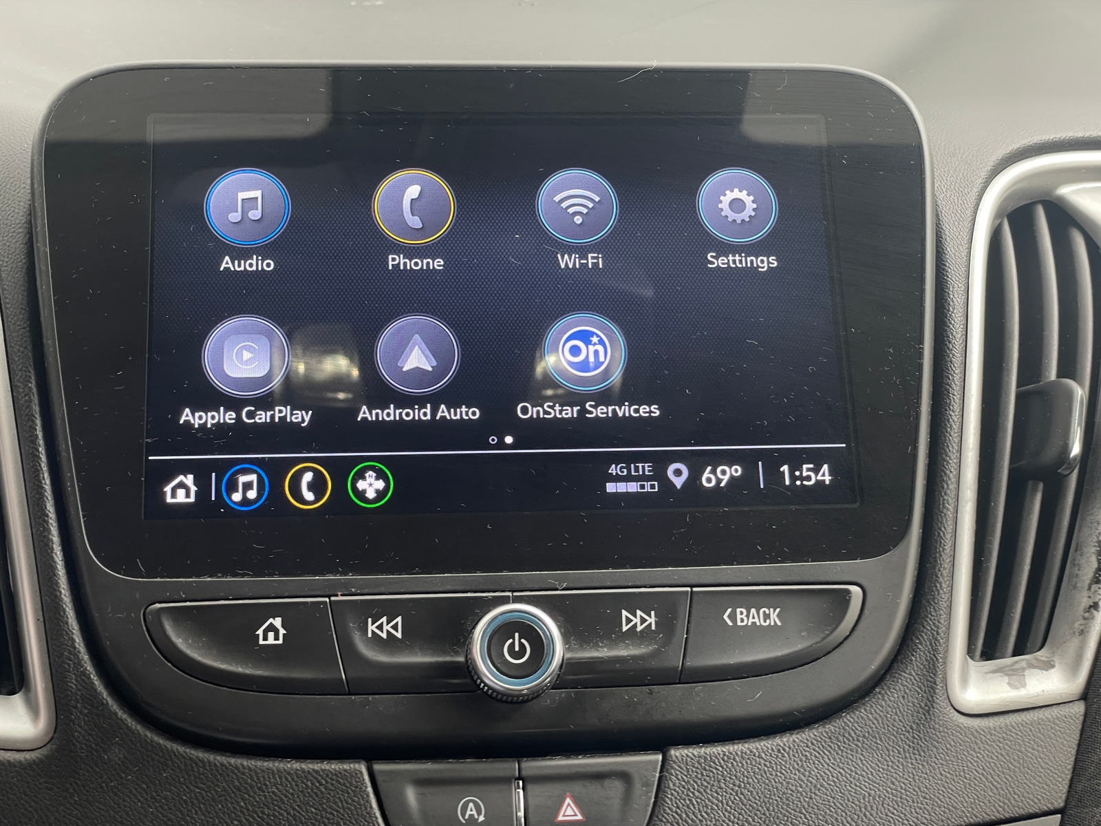Thumbnail: 2024 Chevrolet Malibu - 4