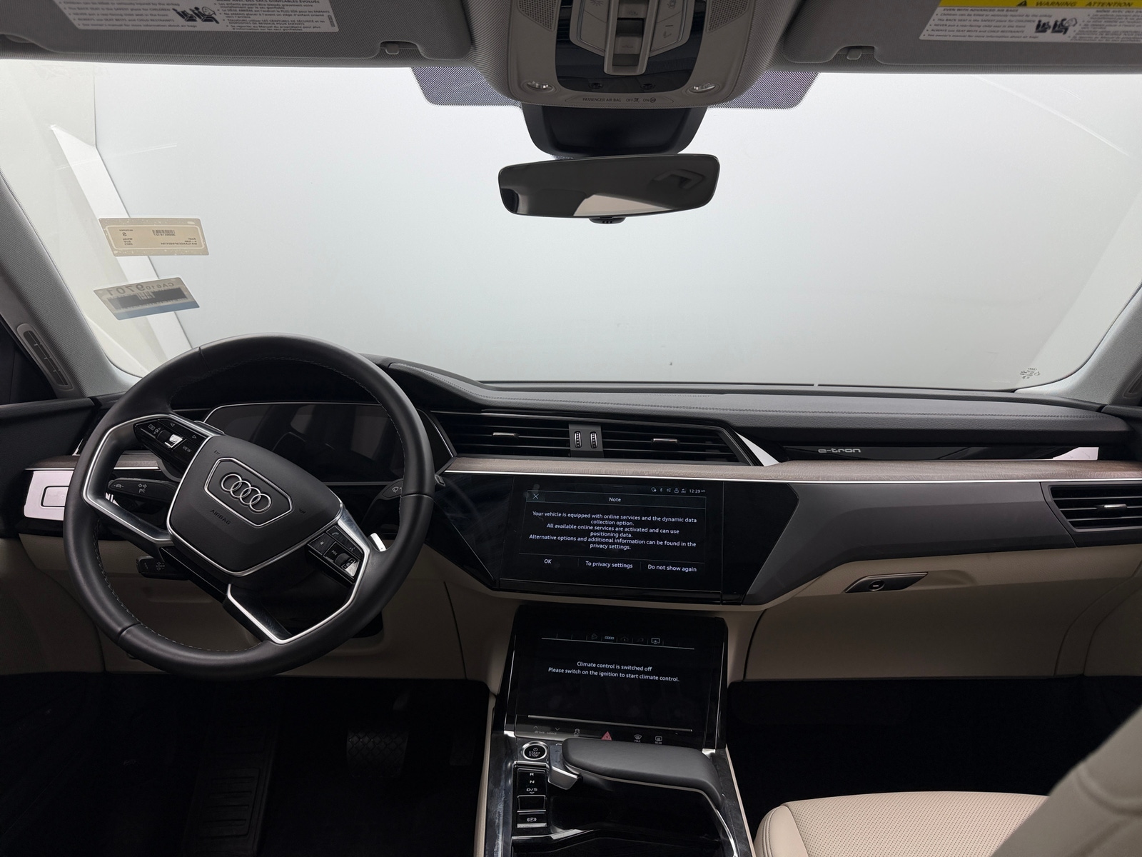Thumbnail: 2023 Audi e-tron - 2
