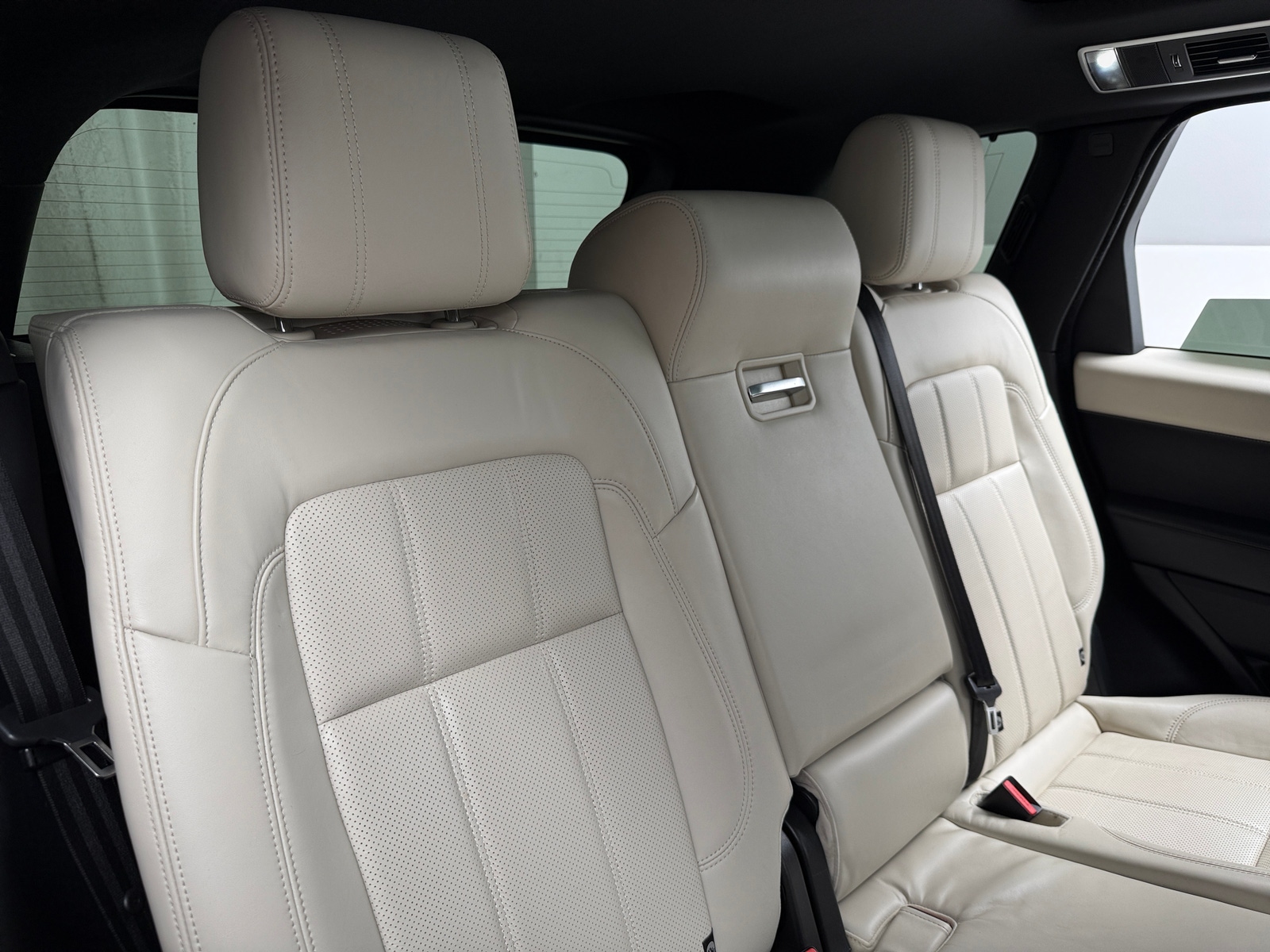 Thumbnail: 2021 Land Rover Range Rover Sport - 5