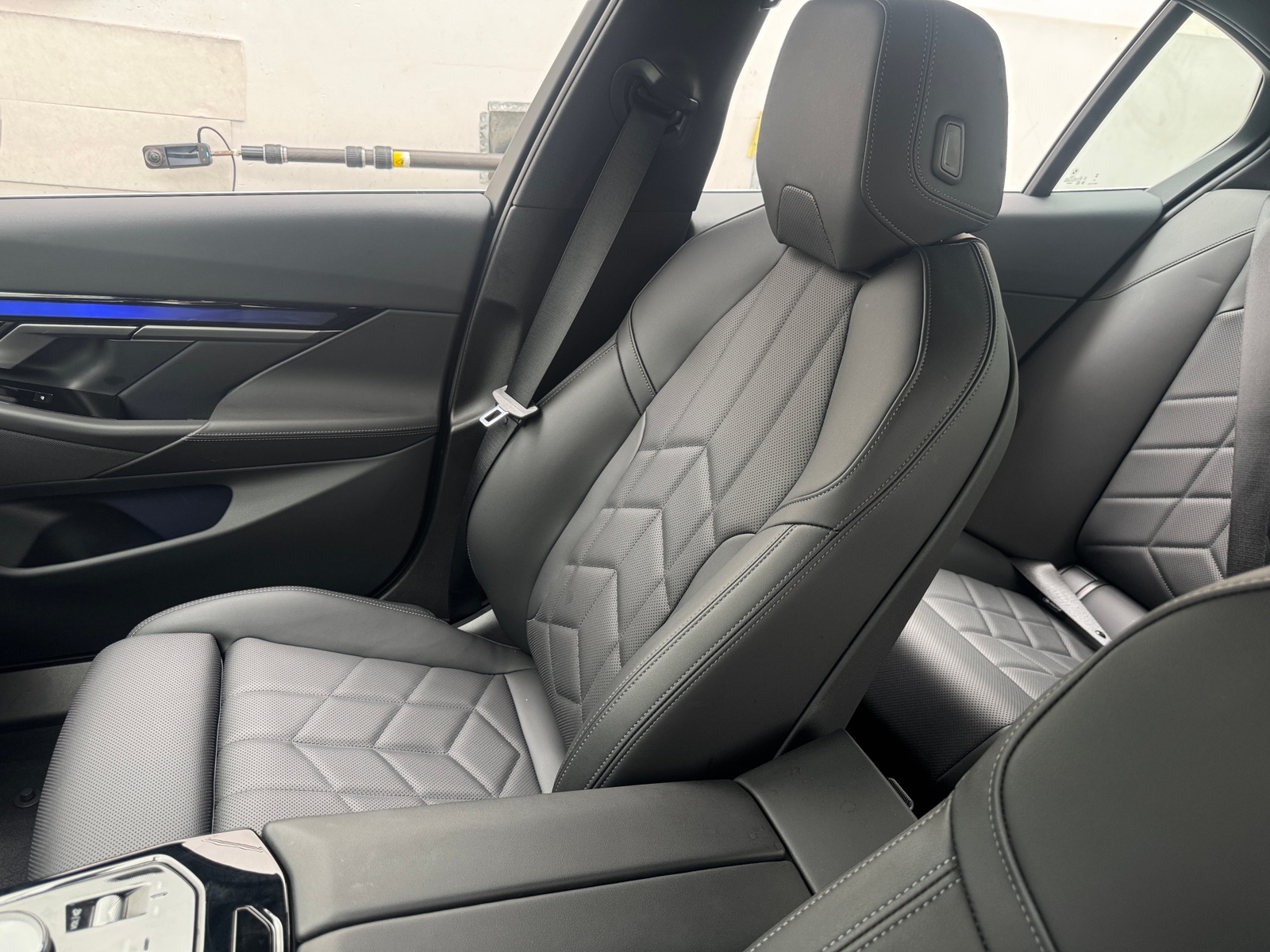 Thumbnail: 2026 BMW 5 Series - 2