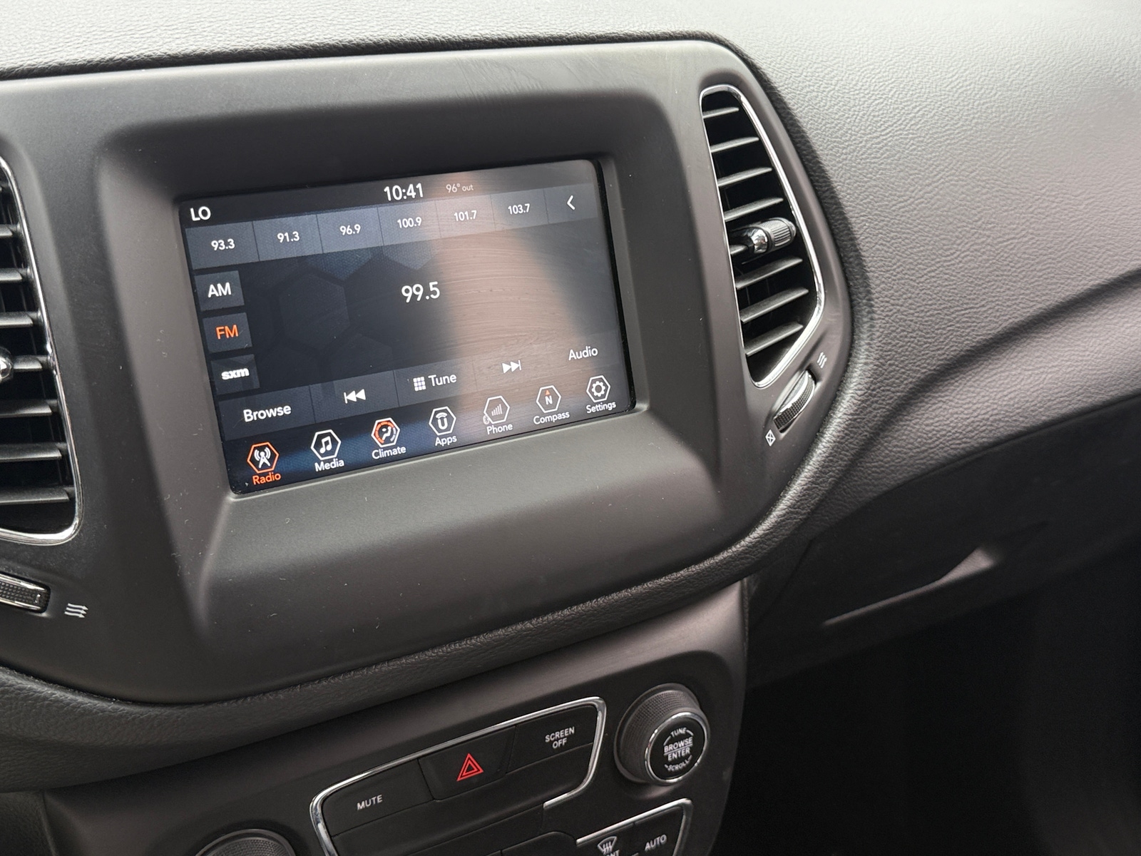 Thumbnail: 2018 Jeep Compass - 4