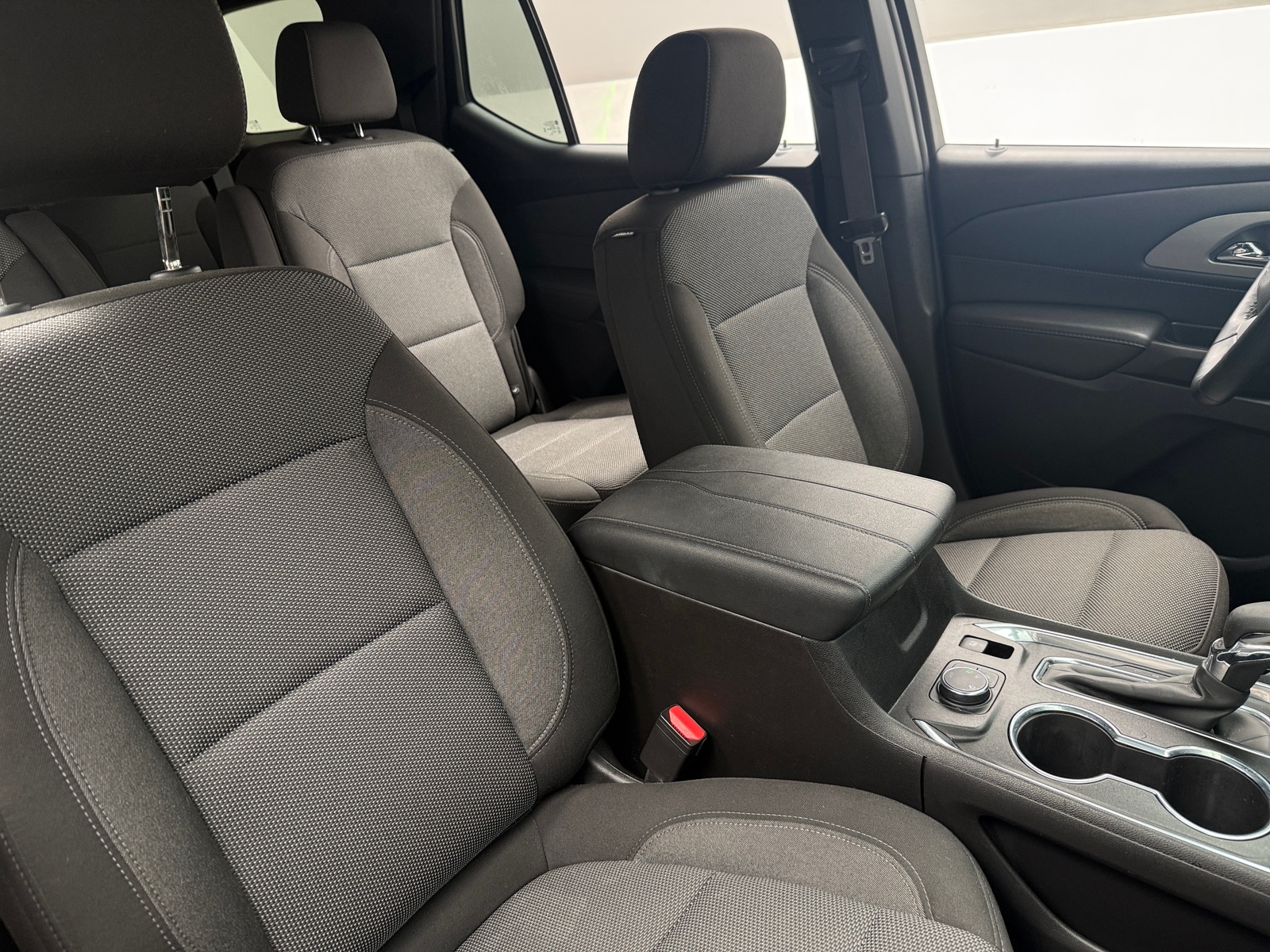 Thumbnail: 2023 Chevrolet Traverse - 2