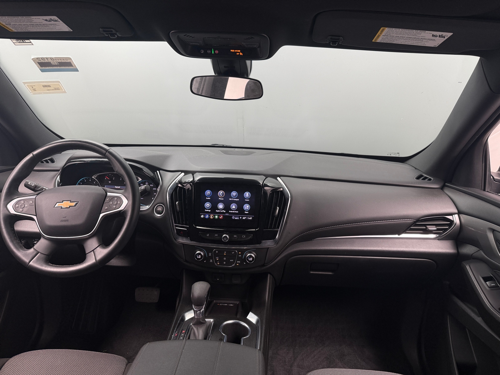 Thumbnail: 2023 Chevrolet Traverse - 3
