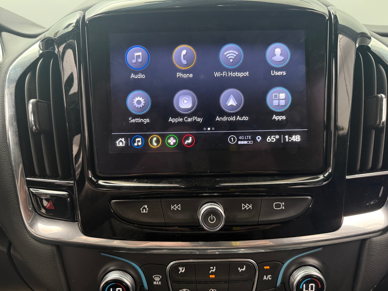 Thumbnail: 2023 Chevrolet Traverse - 4