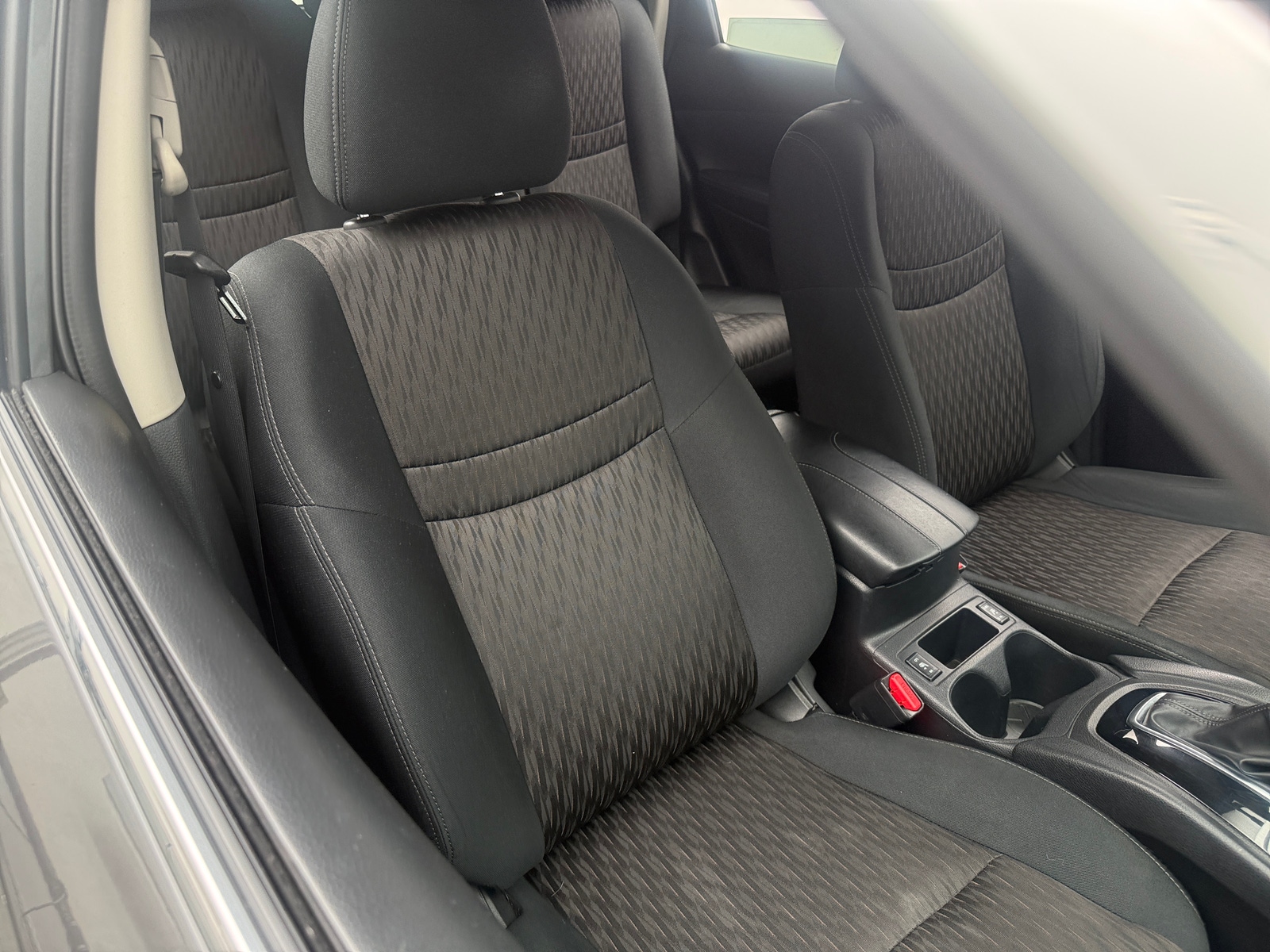 Thumbnail: 2017 Nissan Rogue - 2