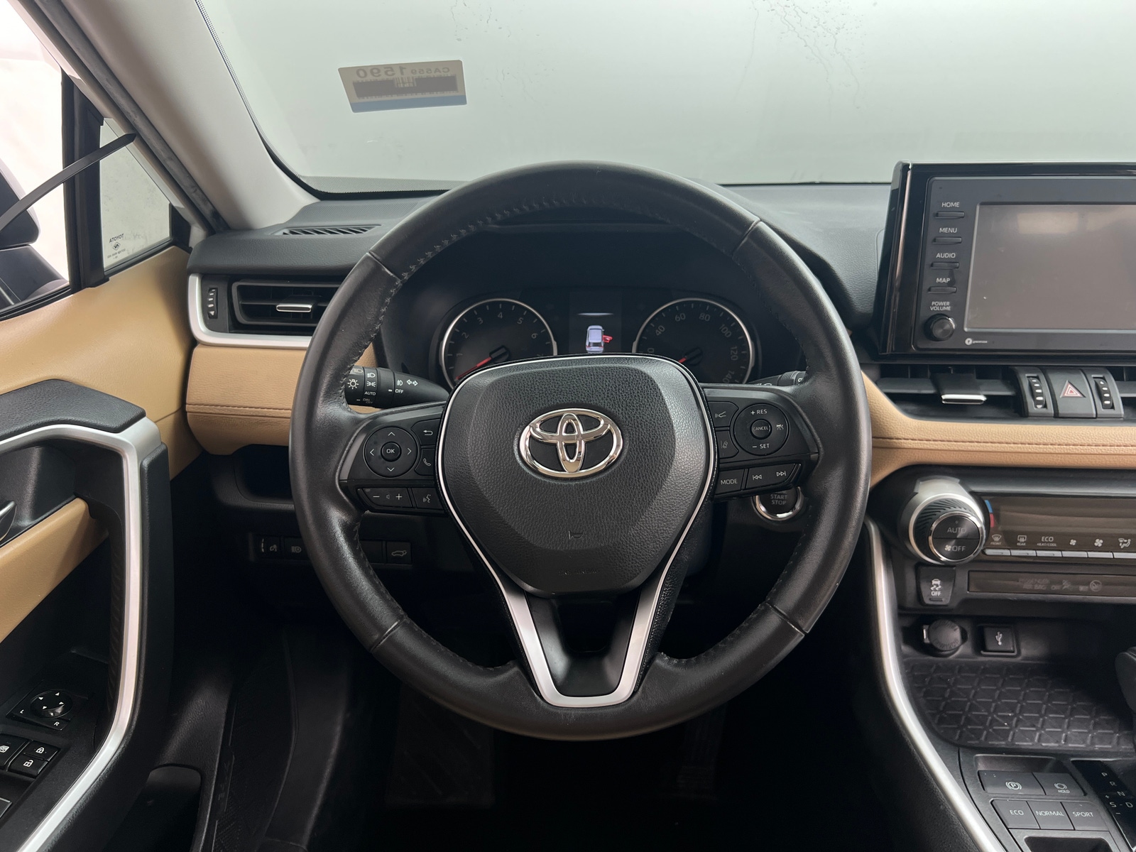 Thumbnail: 2020 Toyota RAV4 - 4