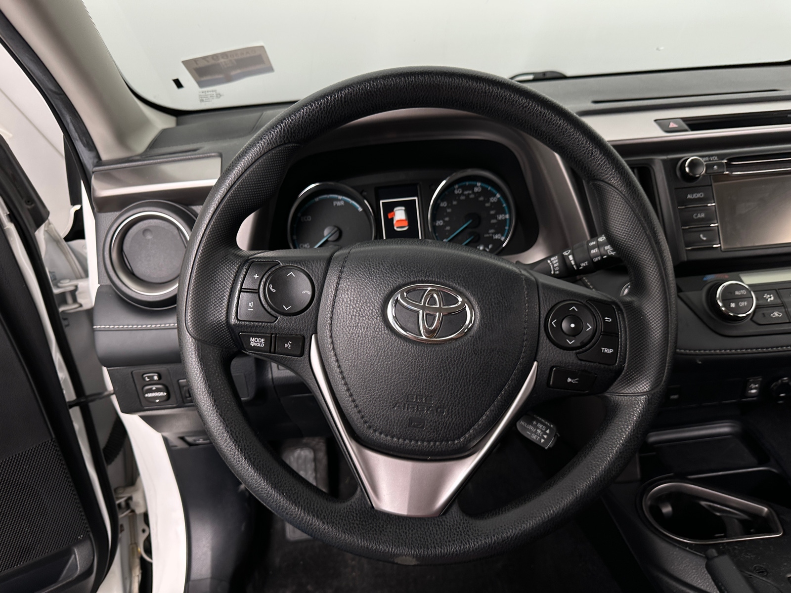 Thumbnail: 2018 Toyota RAV4 - 5