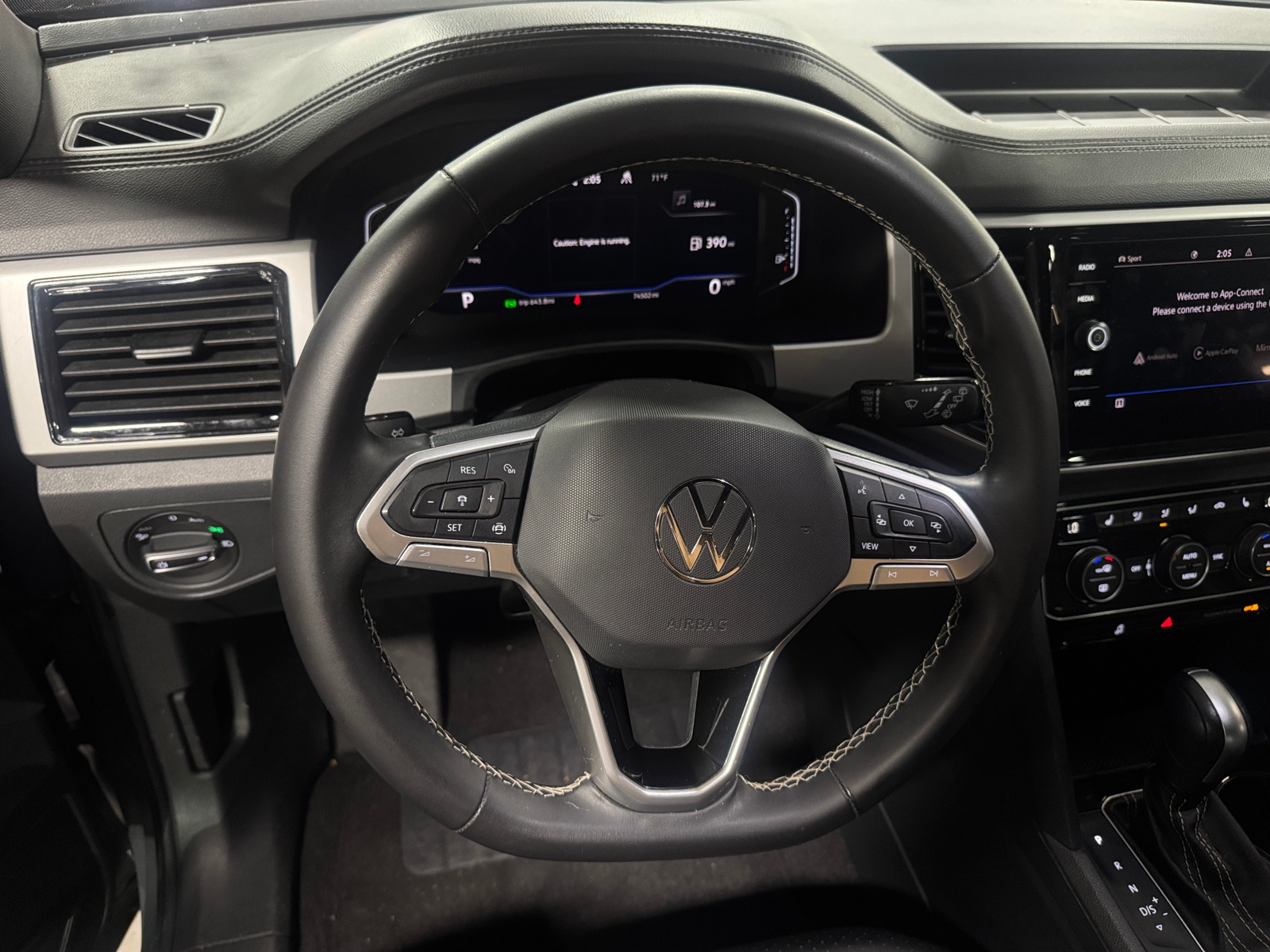 Thumbnail: 2022 Volkswagen Atlas - 4