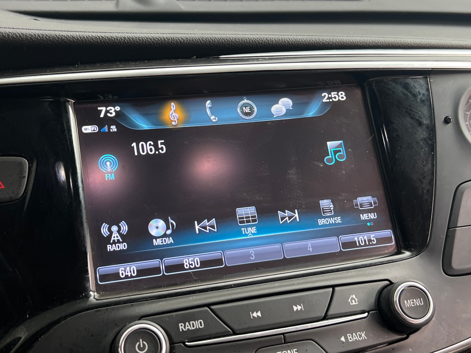 Thumbnail: 2019 Buick Envision - 3