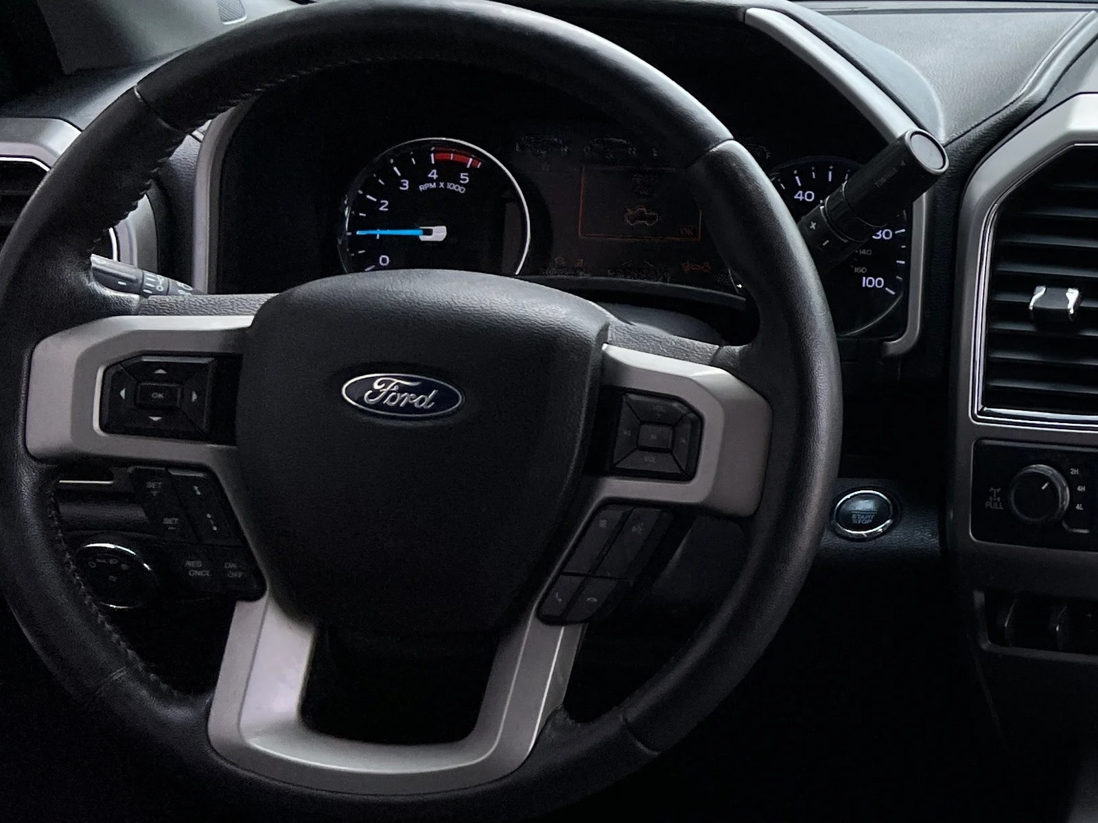 Thumbnail: 2019 Ford Econoline - 4