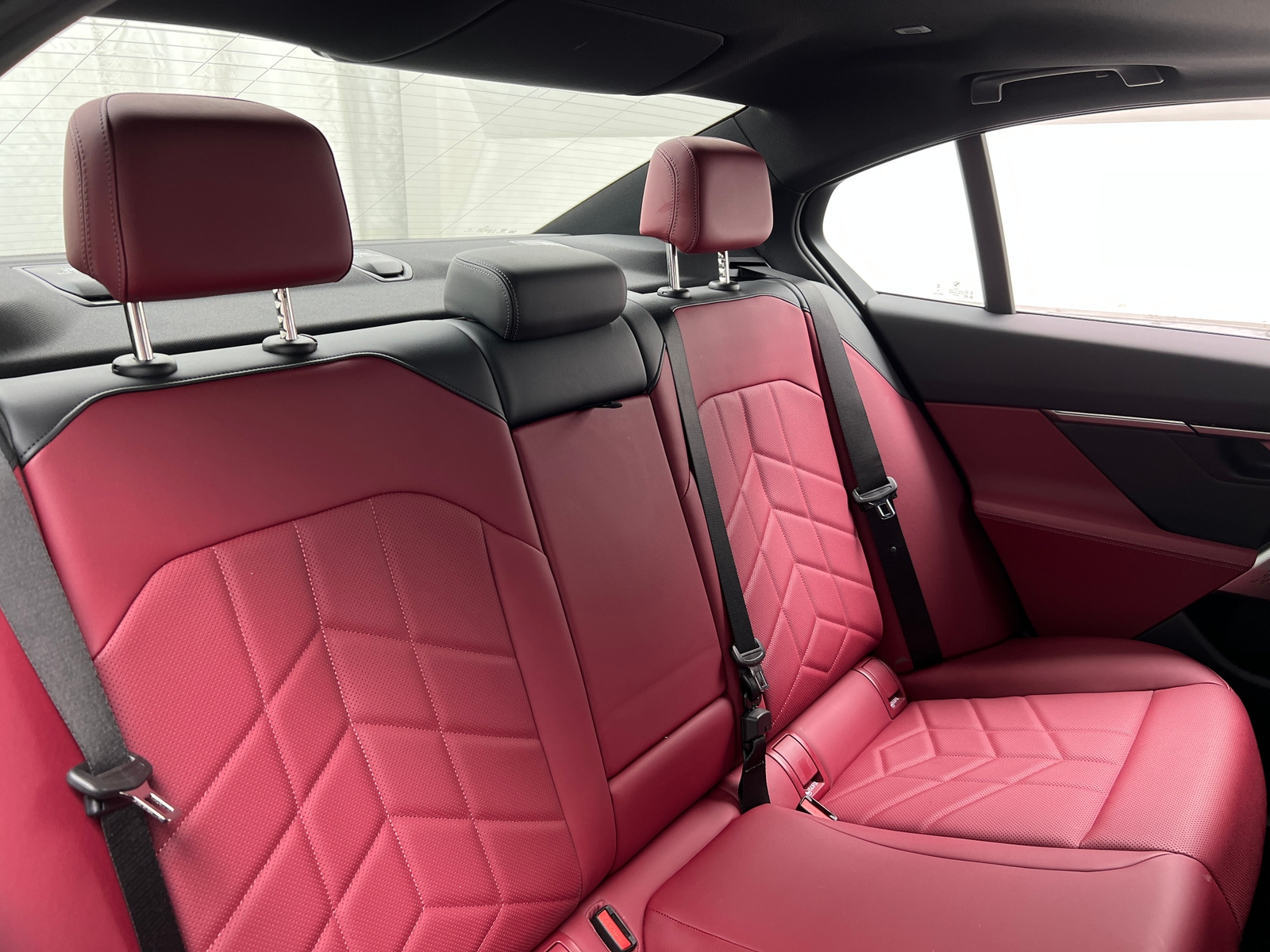 Thumbnail: 2026 BMW 5 Series - 5