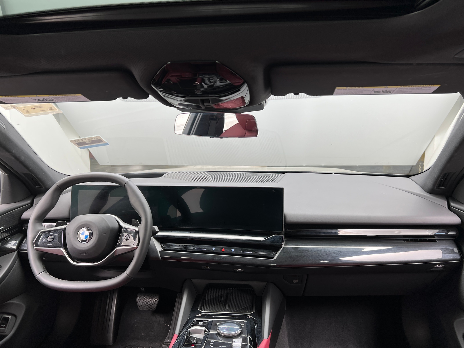 Thumbnail: 2026 BMW 5 Series - 2
