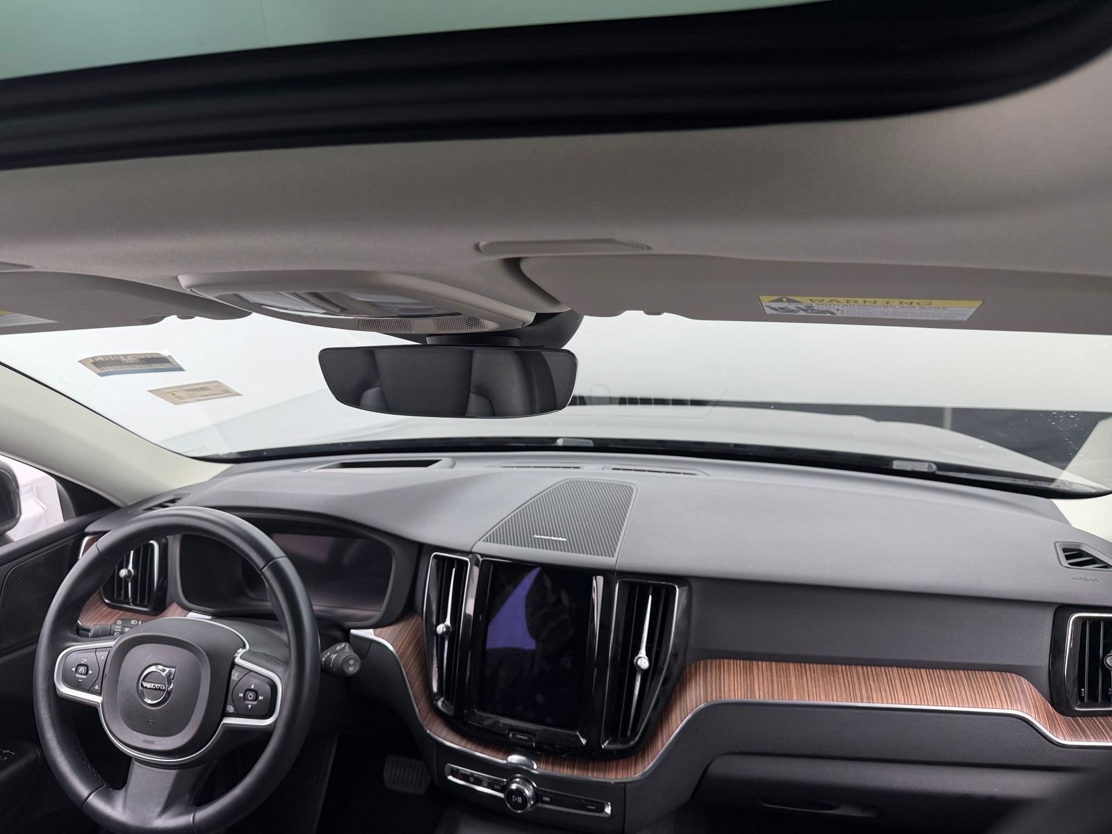 Thumbnail: 2022 Volvo XC60 - 2