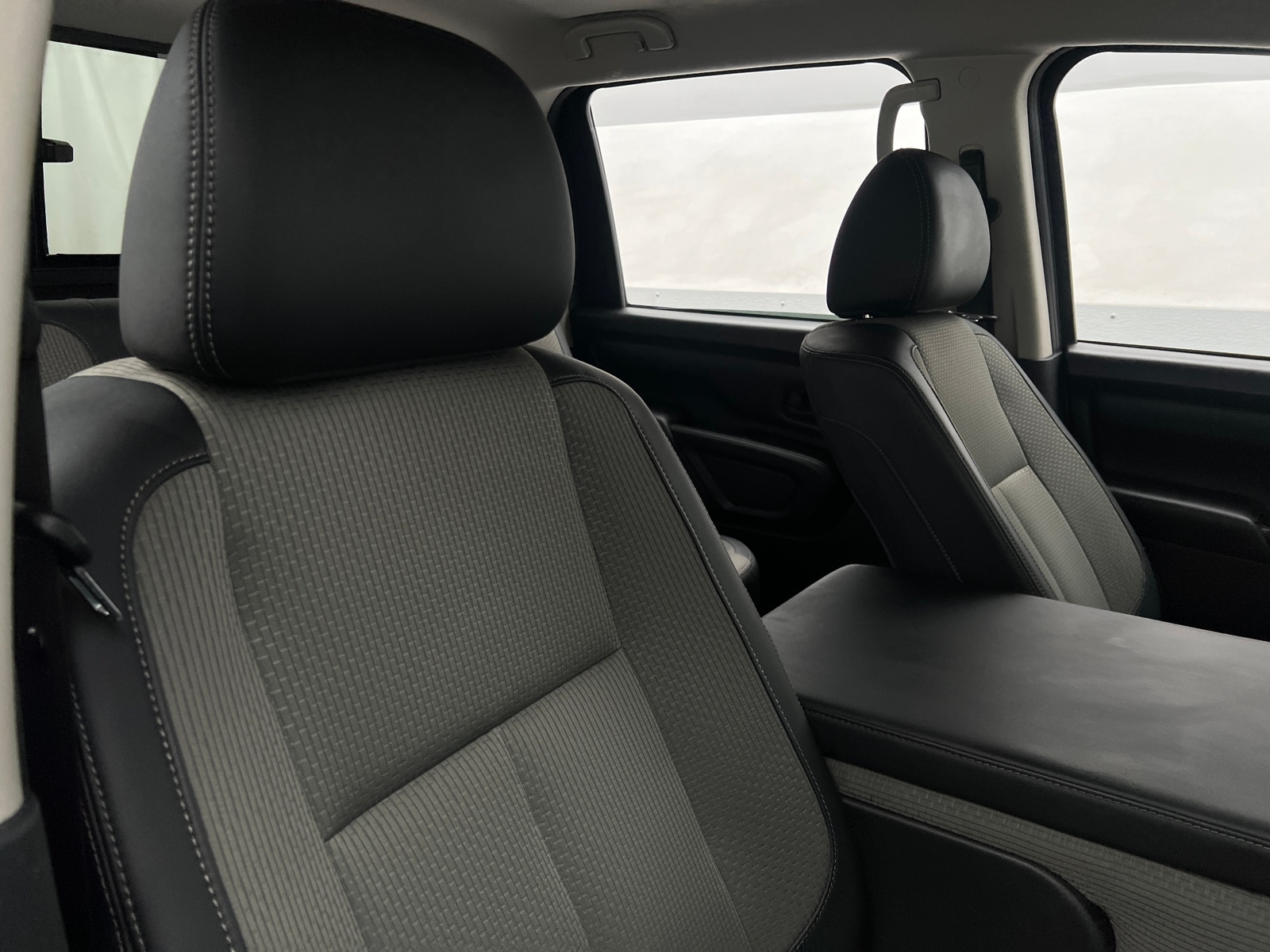 Thumbnail: 2019 Nissan Titan - 2