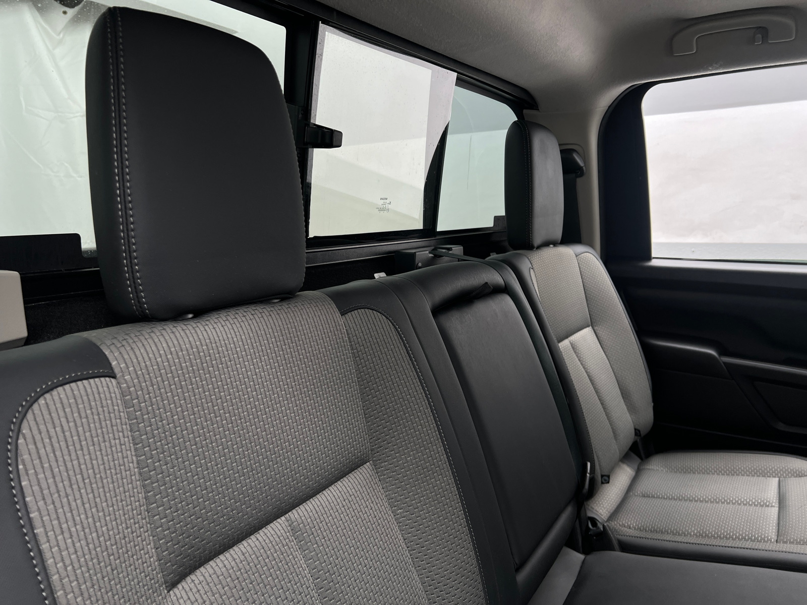 Thumbnail: 2019 Nissan Titan - 6