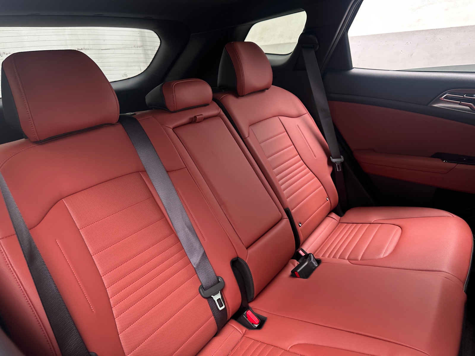 Thumbnail: 2025 Kia Sportage - 5
