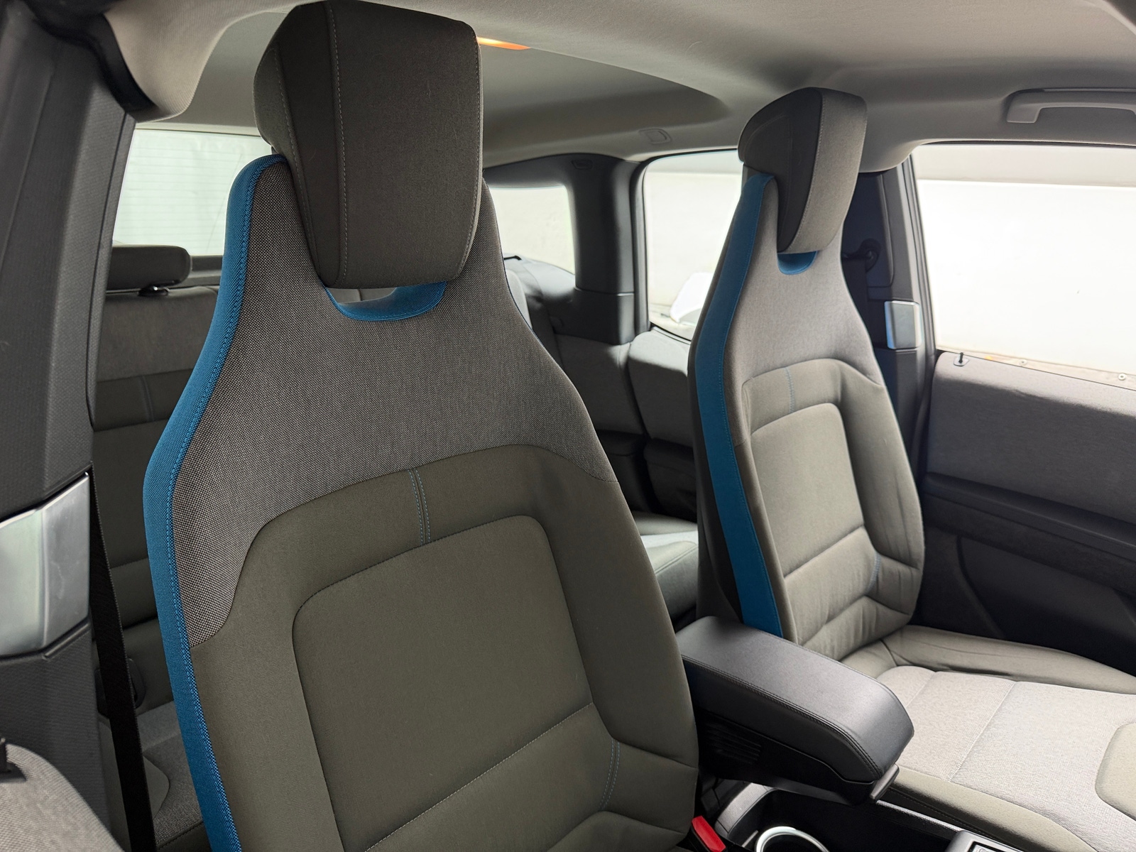Thumbnail: 2017 BMW i3 - 2