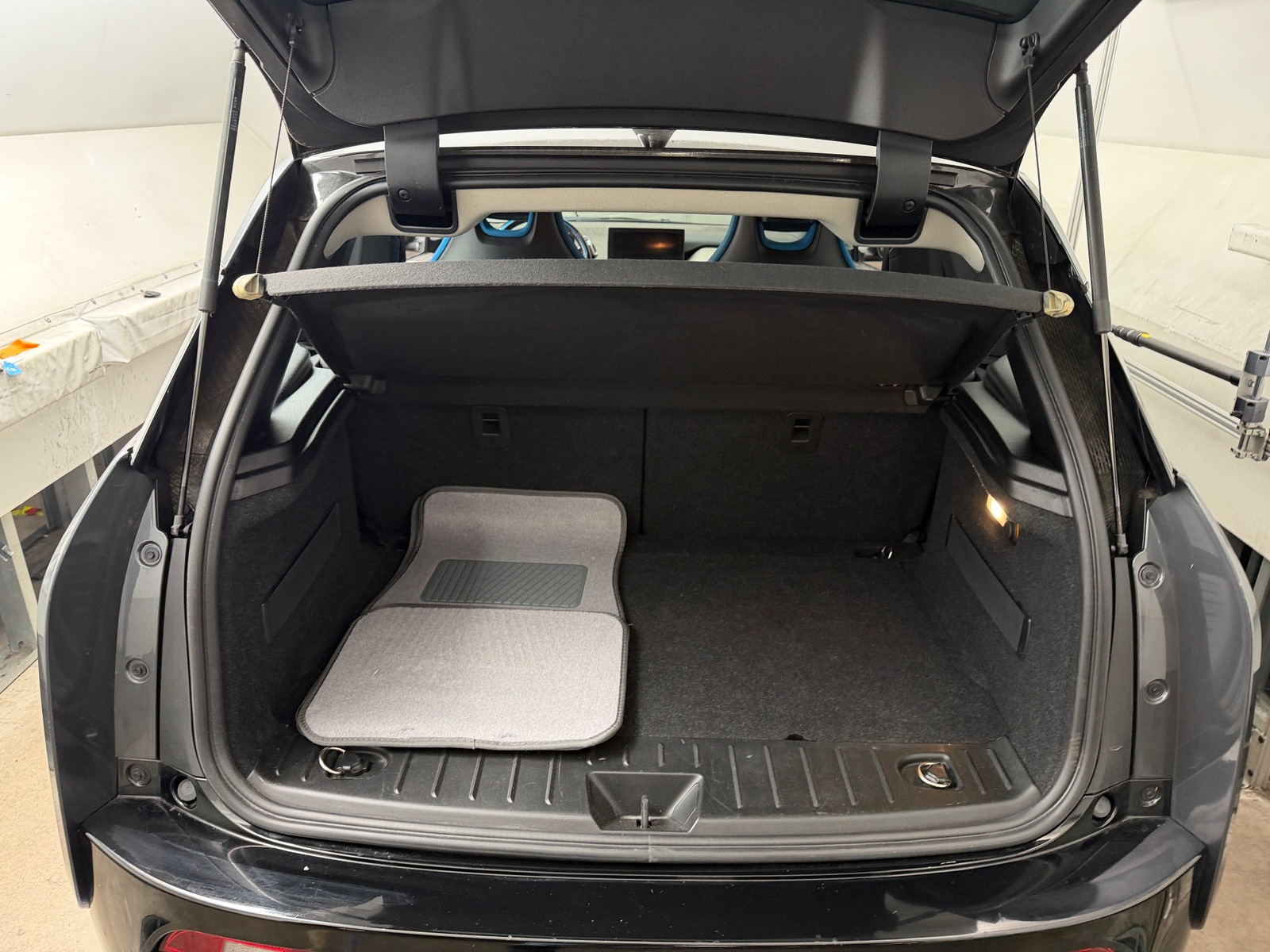 Thumbnail: 2017 BMW i3 - 7