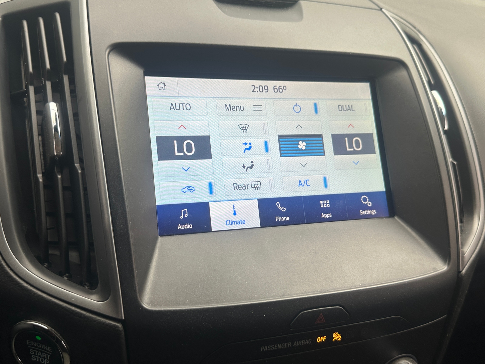 Thumbnail: 2020 Ford Edge - 4