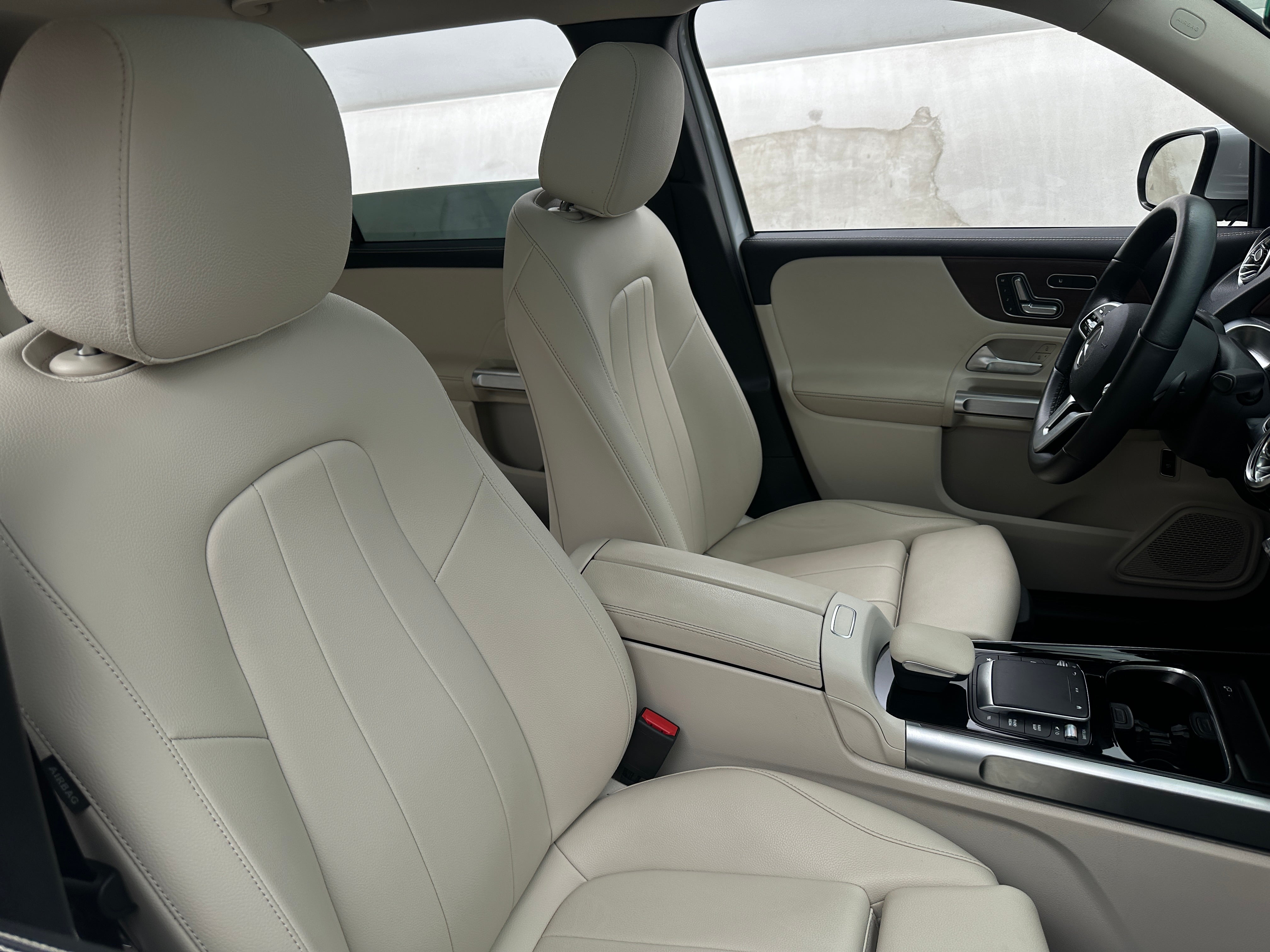 2022 Mercedes-Benz GLB Base