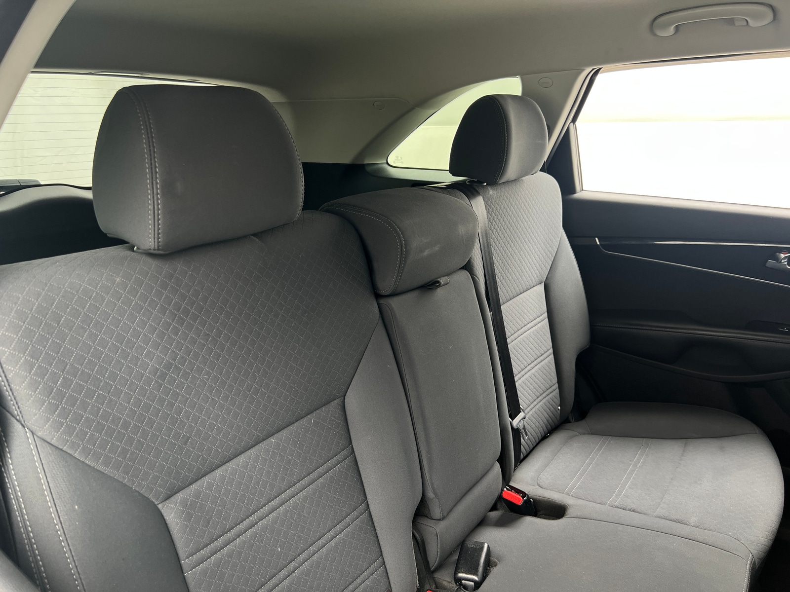 Thumbnail: 2017 Kia Sorento - 6