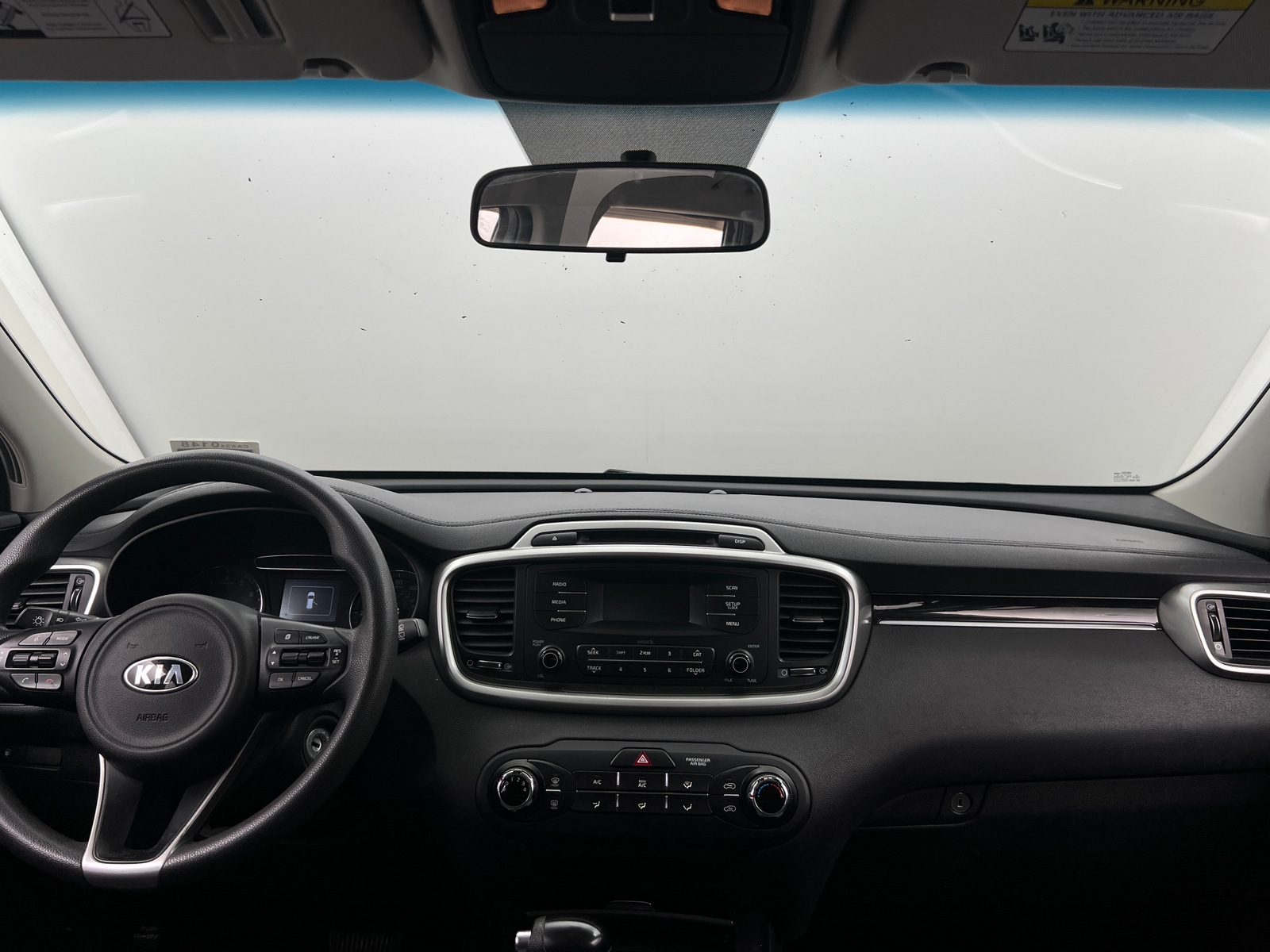 Thumbnail: 2017 Kia Sorento - 3