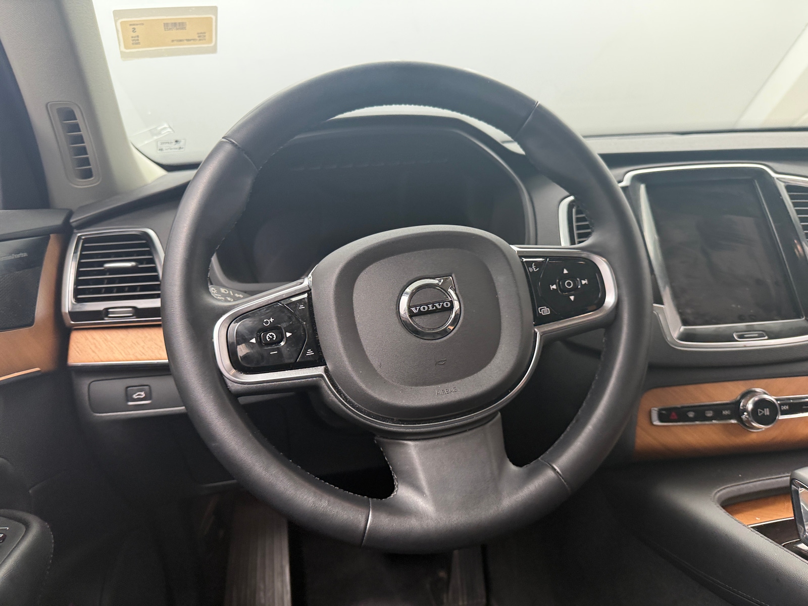 Thumbnail: 2023 Volvo XC90 - 4