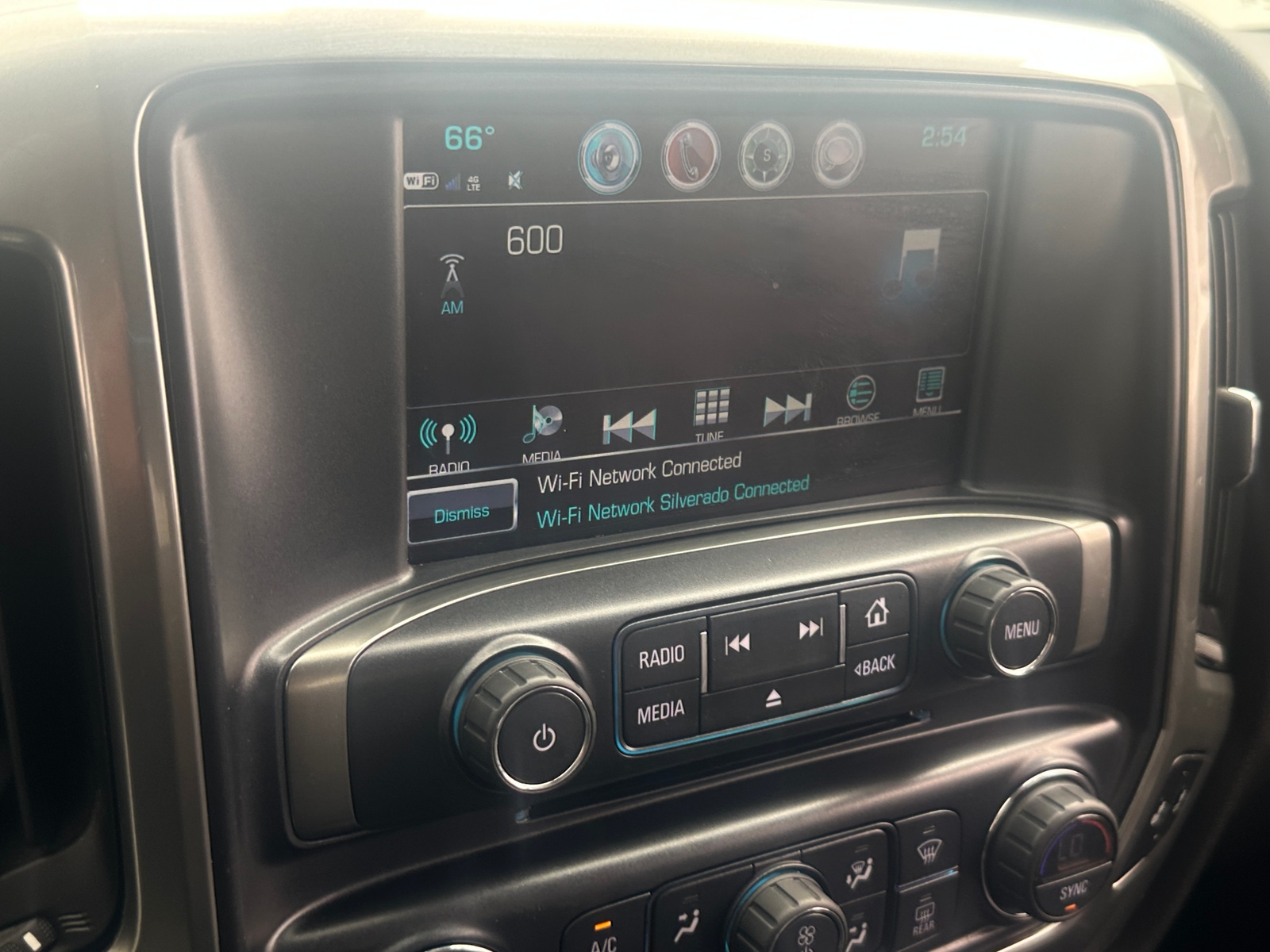Thumbnail: 2018 Chevrolet Silverado 1500 - 4