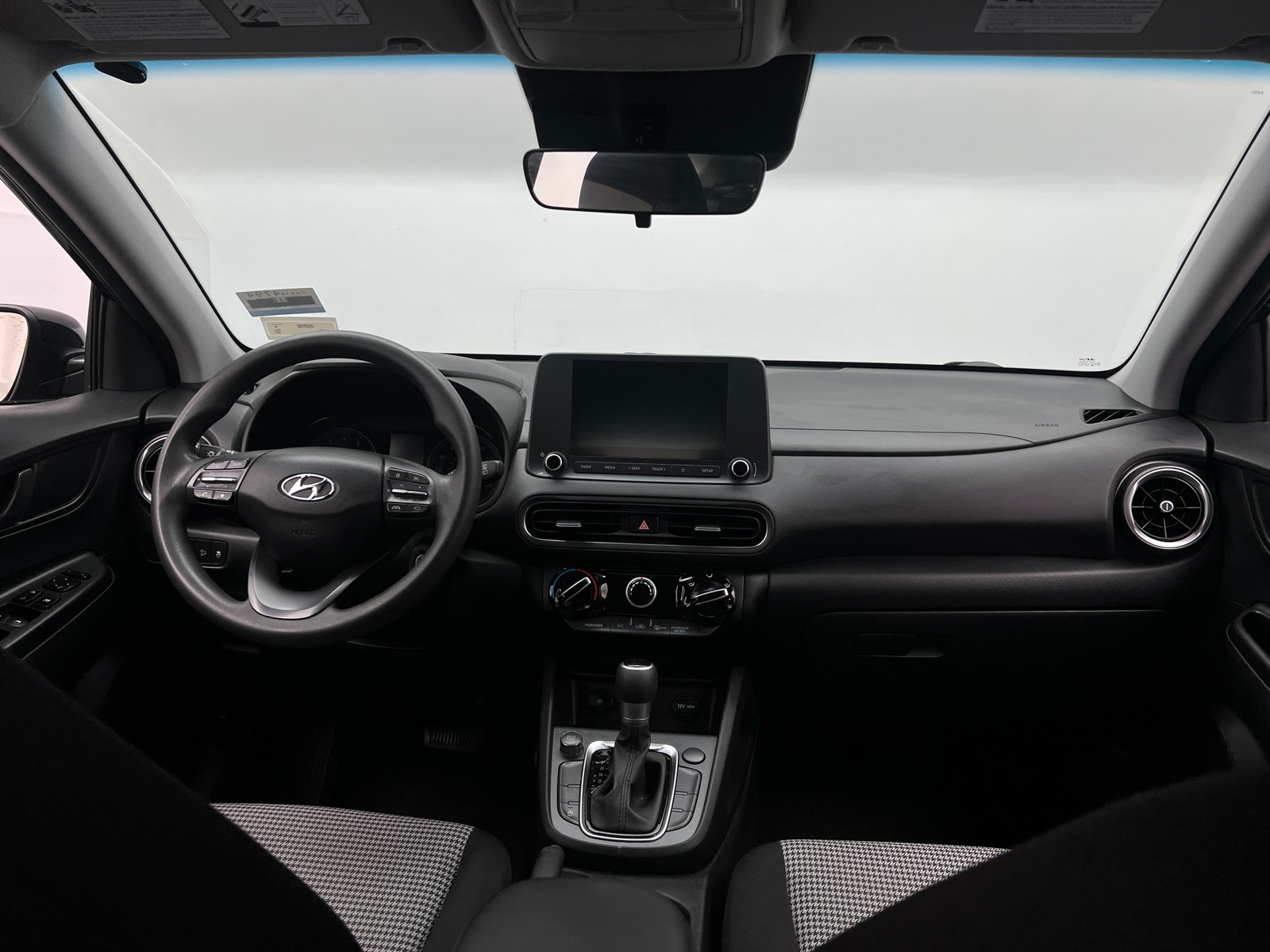Thumbnail: 2022 Hyundai Kona - 3