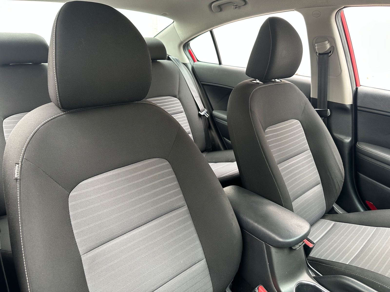 Thumbnail: 2017 Kia Forte - 2